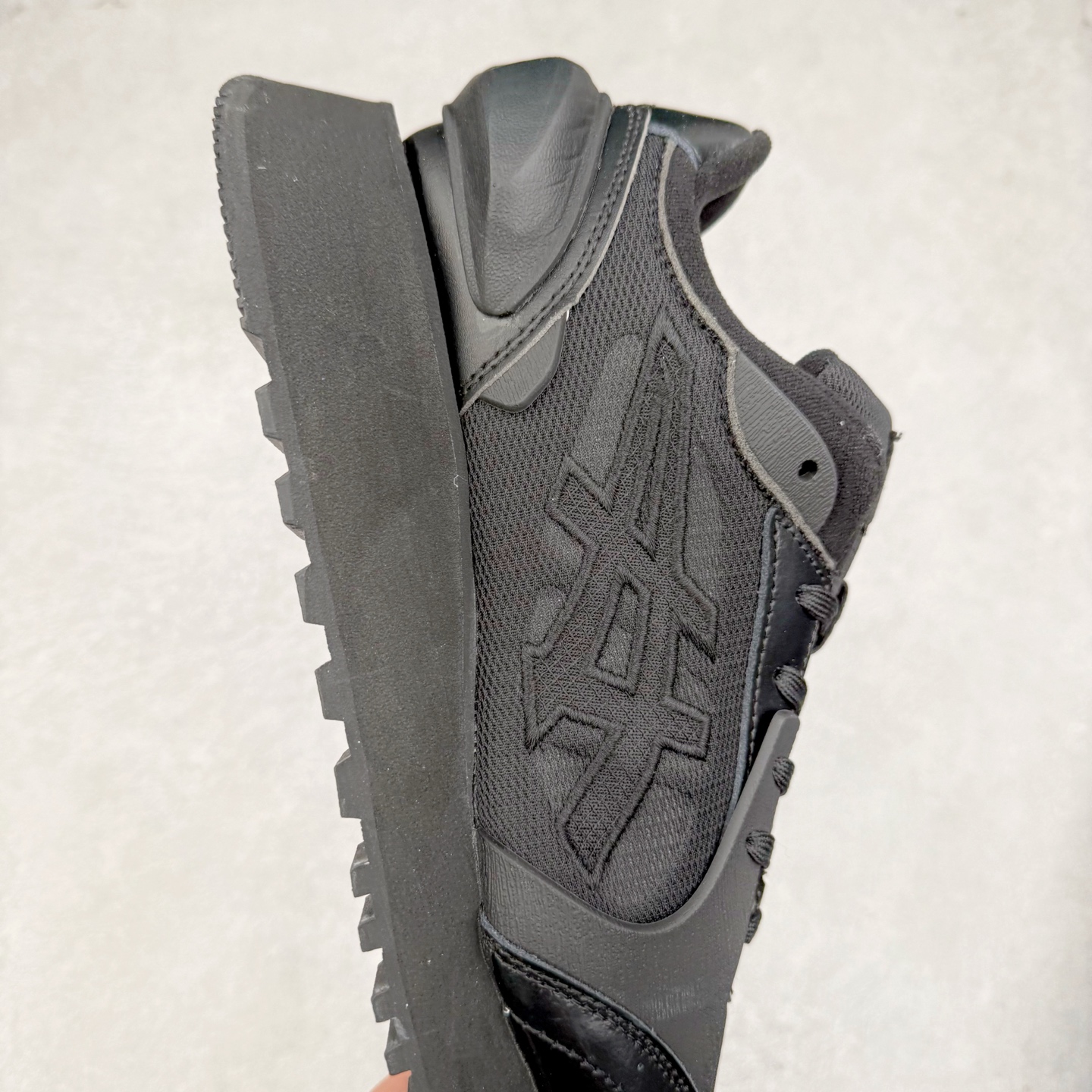 图片[6]-鬼塚虎/Onitsuka Tiger MOAGE CO Low 摩纳哥CO系列低帮厚底复古经典百搭休闲慢跑鞋 #升级原楦原纸版开发版型 #采用翻毛皮组合网织织物鞋面材质 #内嵌OrthoLite(欧索莱)透气吸汗鞋垫贴 #外置环保双层切片组合轻质防滑橡胶外底❗️ 尺码：36 37 37.5 38 39 39.5 40 40.5 41.5 42 42.5 43.5 44 45-选品中心