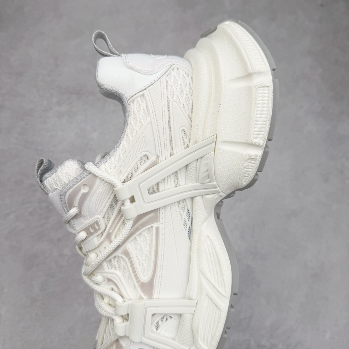 图片[7]-GG-CC Chunky Low 休闲时尚运动老爹鞋系列 广东大厂出品 完美细节 25ss春季新款 大长腿 时髦look轻松定格 不费力展现率性氛围 酷帅机能风不规则设计大底 GGcc灰色网布拼色造型设计 轻便舒适百搭 不管怎么搭都敲好看~ 尺码：35 36 37 38 39 40-选品中心