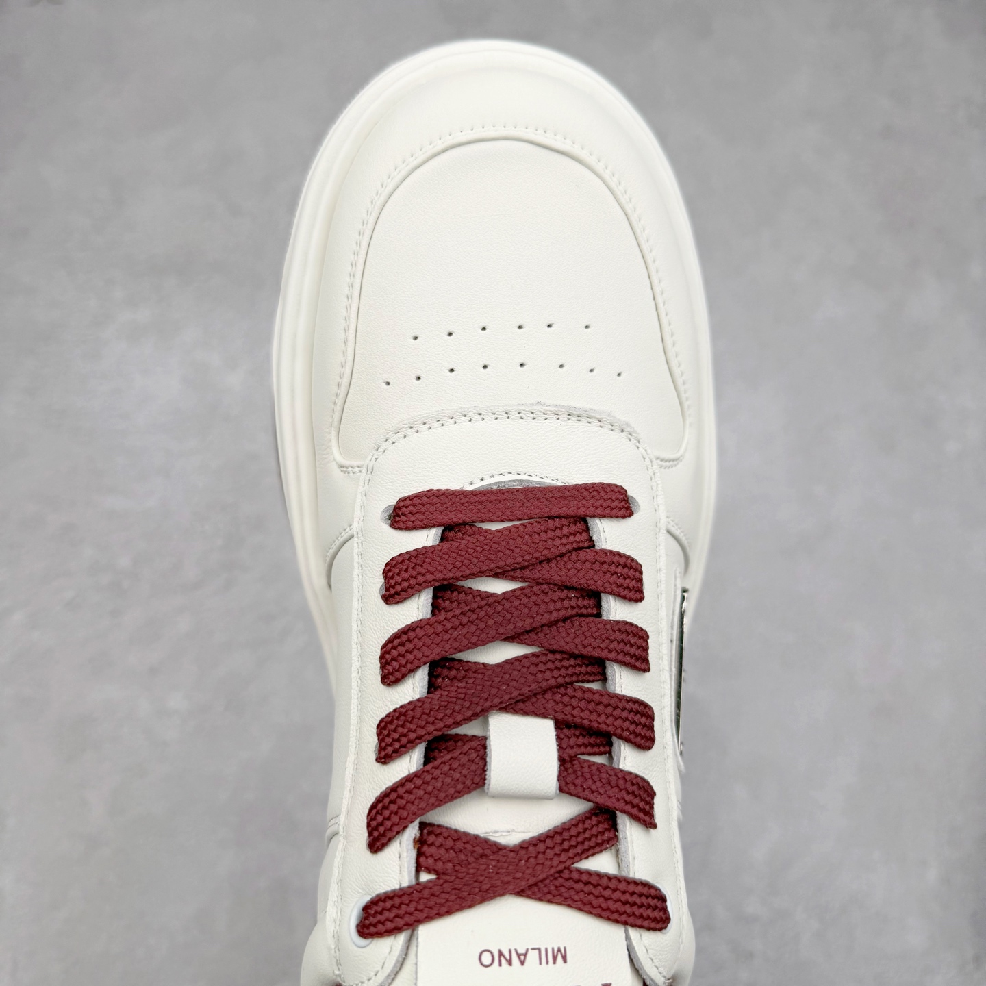 图片[4]-PRADA普拉达 厚底徽标系带运动休闲男鞋系列 #广东大厂品质 专柜同步 大气个性更潮更抢眼更追求档次，它将颠覆旧念，与您共度时尚潮人必备! 面料采用原版进口小牛皮 牛皮内里垫脚 橡胶发泡大底 轻便防滑耐磨 脚感舒适 款式耐看做工精细 配以简洁利落的鞋楦 彰显男人的果敢和硬朗 尺码：39-44（皮鞋码）-选品中心