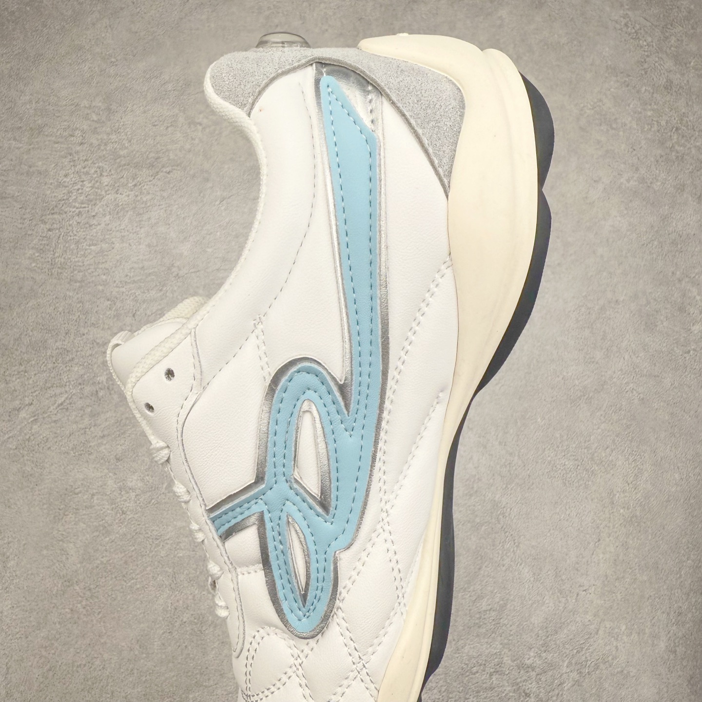 图片[7]-GOOD BAI 白敬亭同款 复古时尚流浪鞋 广东大厂货 2025春夏新品 网纹格 赛车鞋设计搭配做旧效果 是又酷又浪漫 千禧复古感 脚感特别 轻盈舒适~ 内增高设计 穿着更好搭配 尺码：35 36 37 38 39 40-选品中心