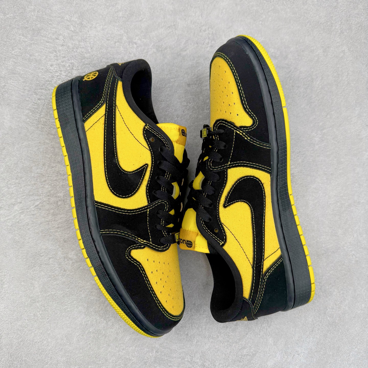 图片[3]-＃K版 Air Jordan AJ1 Low 低帮 街球黑黄 IB8836-007 全新流水线出品 DT版本唯一平替选择 市场第二梯队最强版 全部原鞋开发 原楦原纸板开发 全鞋电脑针车 原厂内置全掌气垫 原盒内在原标 唯一Zp原版鞋带绑法 免检产品 全新2022版型 全头层皮料 完美零毛边处理 原厂配置全掌气垫 价格定位良心 几十个配色陆续出货 实拍调校N版已经零色差零失真 百分百还原实物色彩所见即所得 不存在货不对板色差等低级问题 选购参考实物拍摄 不混卖不参货 只用心做好货严格选品 承诺混一赔十 尺码：36 36.5 37.5 38 38.5 39 40 40.5 41 42 42.5 43 44 44.5 45-选品中心