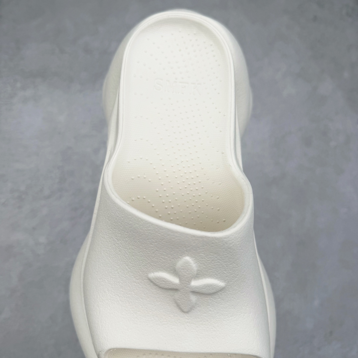 图片[5]-SMFK Compass增高分别有【7.5 9.5 】运动拖鞋 原楦原纸原版数据开发版型 采用一体成型鞋身 鞋芯填充进口胶水无异味 鞋底贴合工艺 #smfk #smfk新品 smfk拖鞋 #smfk鞋子#smfk拖鞋原地增高鞋#smfk新款 #smfk女孩 吴谨言 许杨玉等等~ ms同款厚底 尺码：35 36 37 38 39 40-选品中心