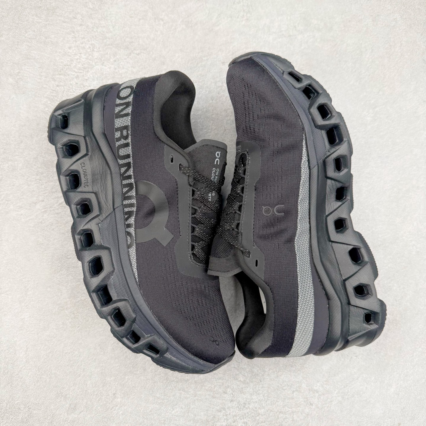 图片[3]-On Cloudmonster 2 昂跑减震生活休闲鞋 此运动品牌 开创于2010年 缓震着陆、强效回弹、轻柔质感的设计构思始终是ON研制关键 与此同时基于“为全球提供革新性的跑步感受”信念 陆续推出了多款跑鞋及其以专业运动人体跑步工程学为设计关键的功能性跑步服饰设备 让跑者不费力气地畅快畅跑 尺码：36 36.5 37.5 38 38.5 39 40 40.5 41 42 42.5 43 44 44.5 45-选品中心