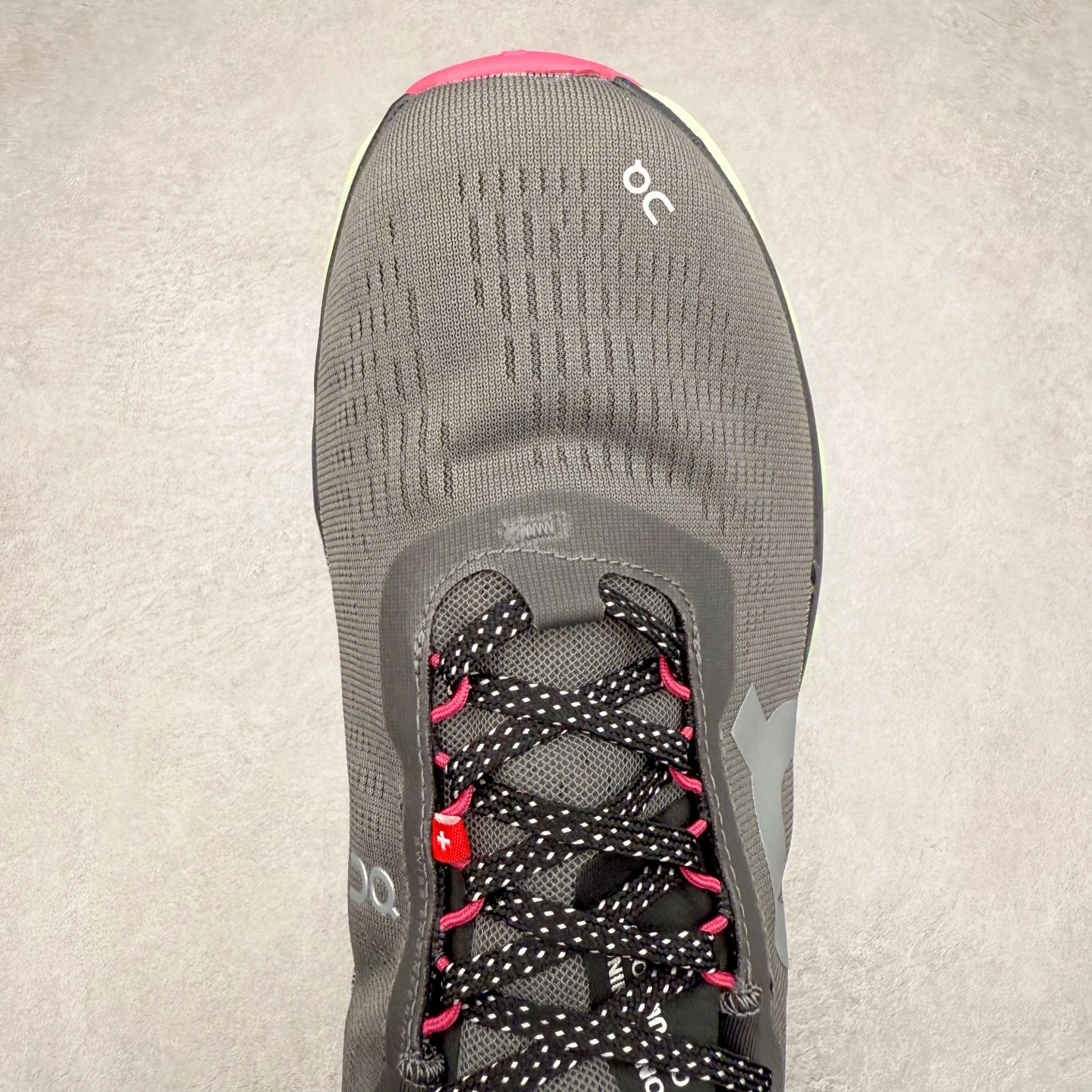 图片[4]-On Cloudmonster 2 昂跑减震生活休闲鞋 此运动品牌 开创于2010年 缓震着陆、强效回弹、轻柔质感的设计构思始终是ON研制关键 与此同时基于“为全球提供革新性的跑步感受”信念 陆续推出了多款跑鞋及其以专业运动人体跑步工程学为设计关键的功能性跑步服饰设备 让跑者不费力气地畅快畅跑 尺码：36 36.5 37.5 38 38.5 39 40 40.5 41 42 42.5 43 44 44.5 45-选品中心