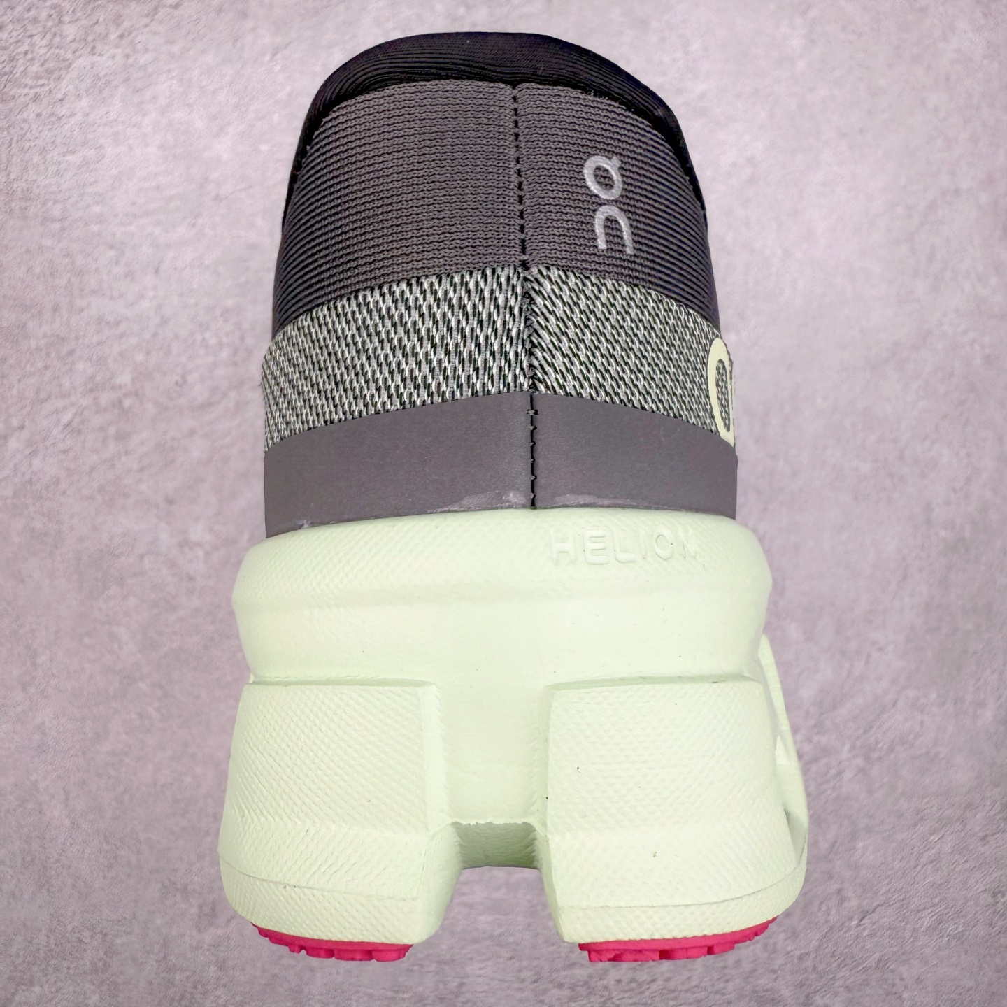 图片[8]-On Cloudmonster 2 昂跑减震生活休闲鞋 此运动品牌 开创于2010年 缓震着陆、强效回弹、轻柔质感的设计构思始终是ON研制关键 与此同时基于“为全球提供革新性的跑步感受”信念 陆续推出了多款跑鞋及其以专业运动人体跑步工程学为设计关键的功能性跑步服饰设备 让跑者不费力气地畅快畅跑 尺码：36 36.5 37.5 38 38.5 39 40 40.5 41 42 42.5 43 44 44.5 45-选品中心