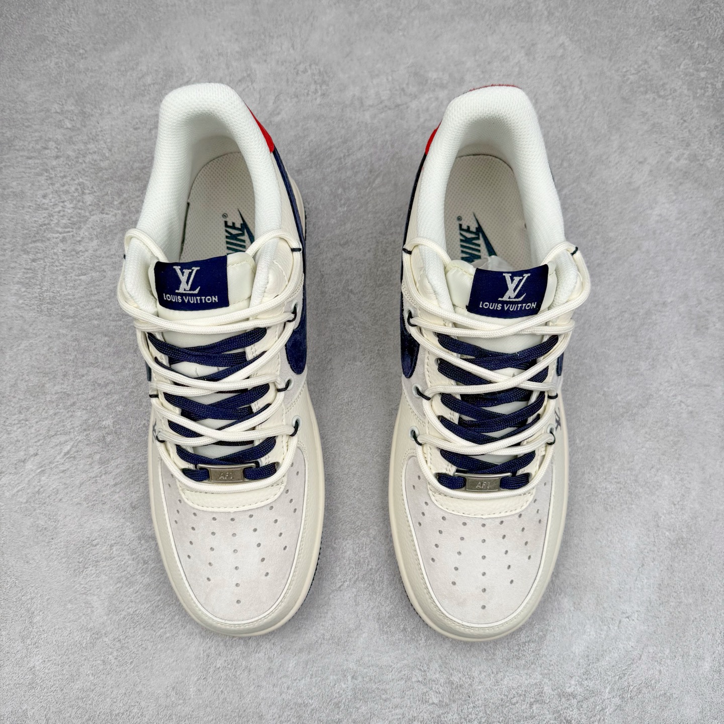 图片[2]-NK Air Force 1´07 Low 空军一号低帮百搭休闲运动板鞋 DM6868-083 柔软、弹性十足的缓震性能和出色的中底设计 横跨复古与现代的外型结合 造就出风靡全球 三十多年的Force 1 直到今天还深受青睐 实拍调校N版已经零色差零失真 百分百还原实物色彩所见即所得 不存在货不对板色差等低级问题 选购参考实物拍摄 不混卖不参货 只用心做好货严格选品 承诺混一赔十 尺码：36 36.5 37.5 38 38.5 39 40 40.5 41 42 42.5 43 44 44.5 45-选品中心