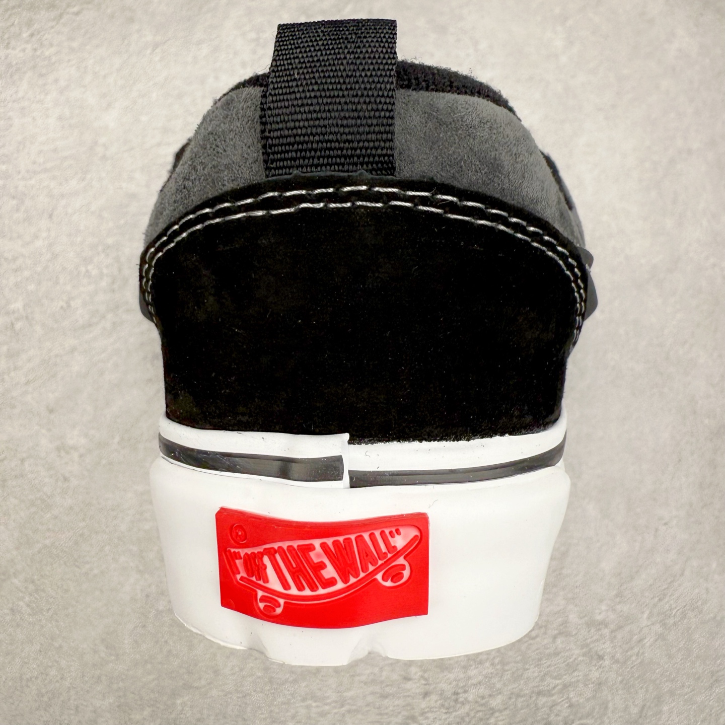 图片[8]-Vans Knu Skool VLT 黑白 官方新款 复古休闲胖胖面包鞋 肥胖版大LOGO原版全皮猪八面料 货号：VN0007QDQJM 尺码：35 36 36.5 37 38 38.5 39 40 40.5 41 42 42.5 43 44 工艺：硫化1：1（重量1：1、真标、原钢印、材质标、鞋型标、合格证）-选品中心