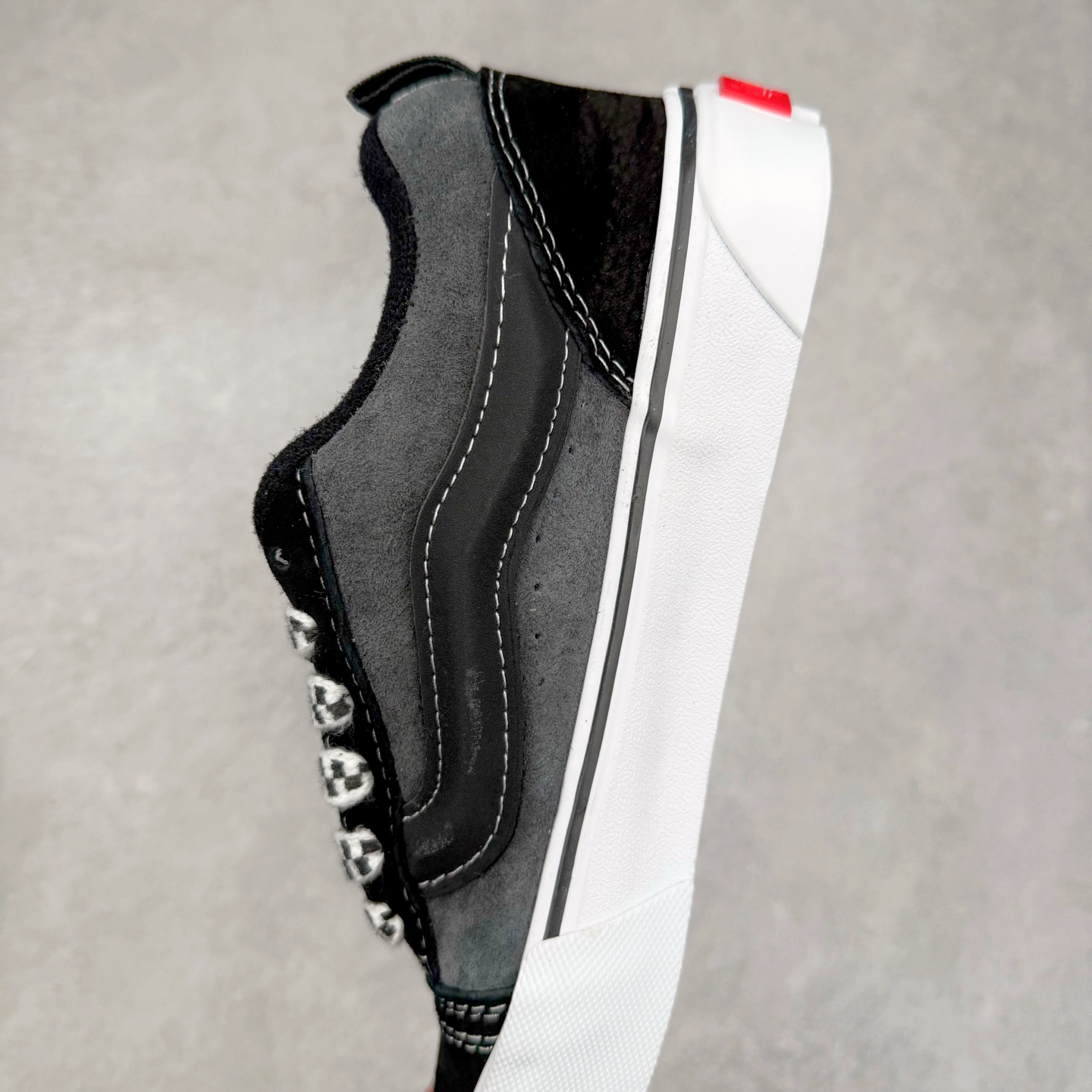 图片[7]-Vans Knu Skool VLT 黑白 官方新款 复古休闲胖胖面包鞋 肥胖版大LOGO原版全皮猪八面料 货号：VN0007QDQJM 尺码：35 36 36.5 37 38 38.5 39 40 40.5 41 42 42.5 43 44 工艺：硫化1：1（重量1：1、真标、原钢印、材质标、鞋型标、合格证）-选品中心