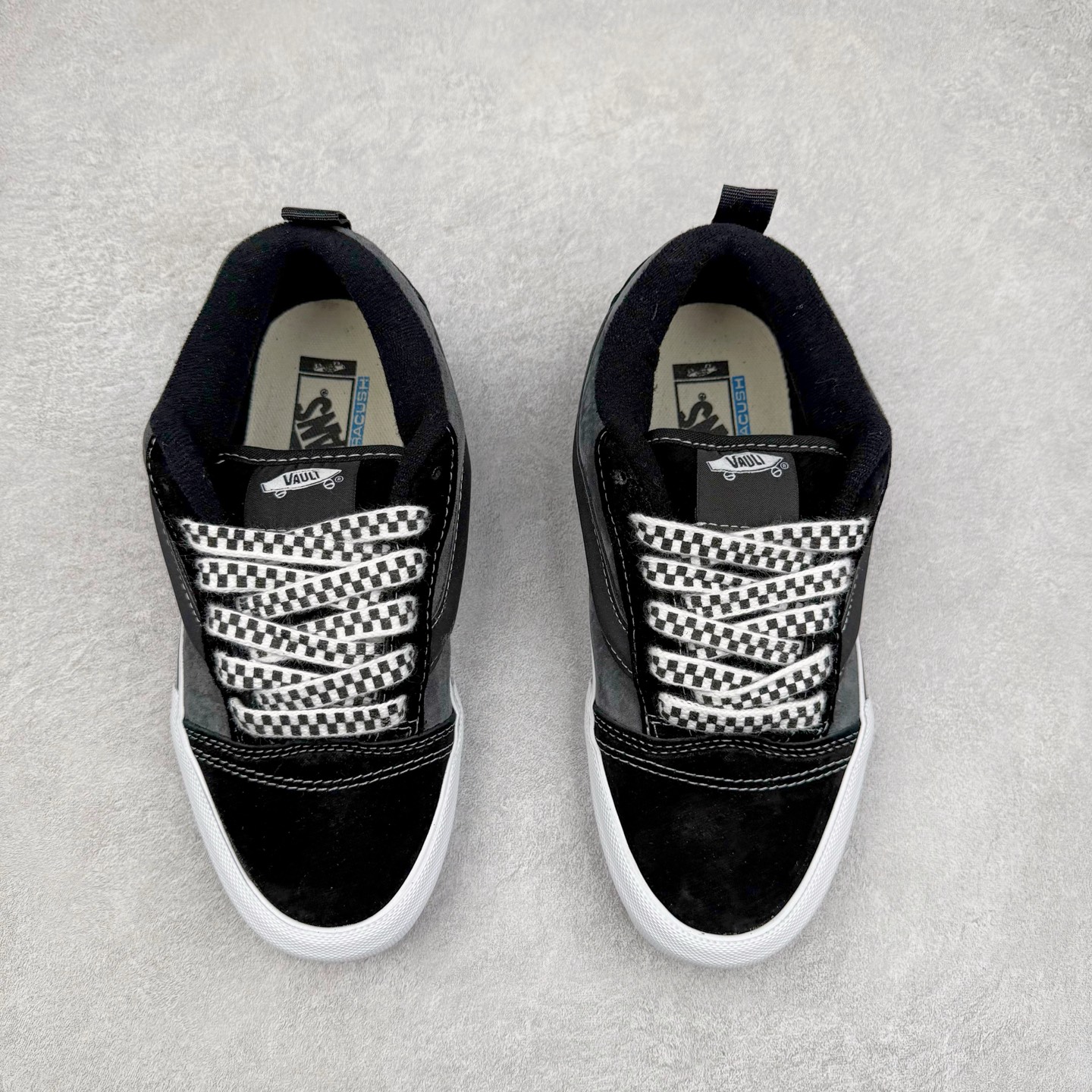 [Vans Series]VansKnuSkool VLT Black and WhiteOfficial new retro casual fat
