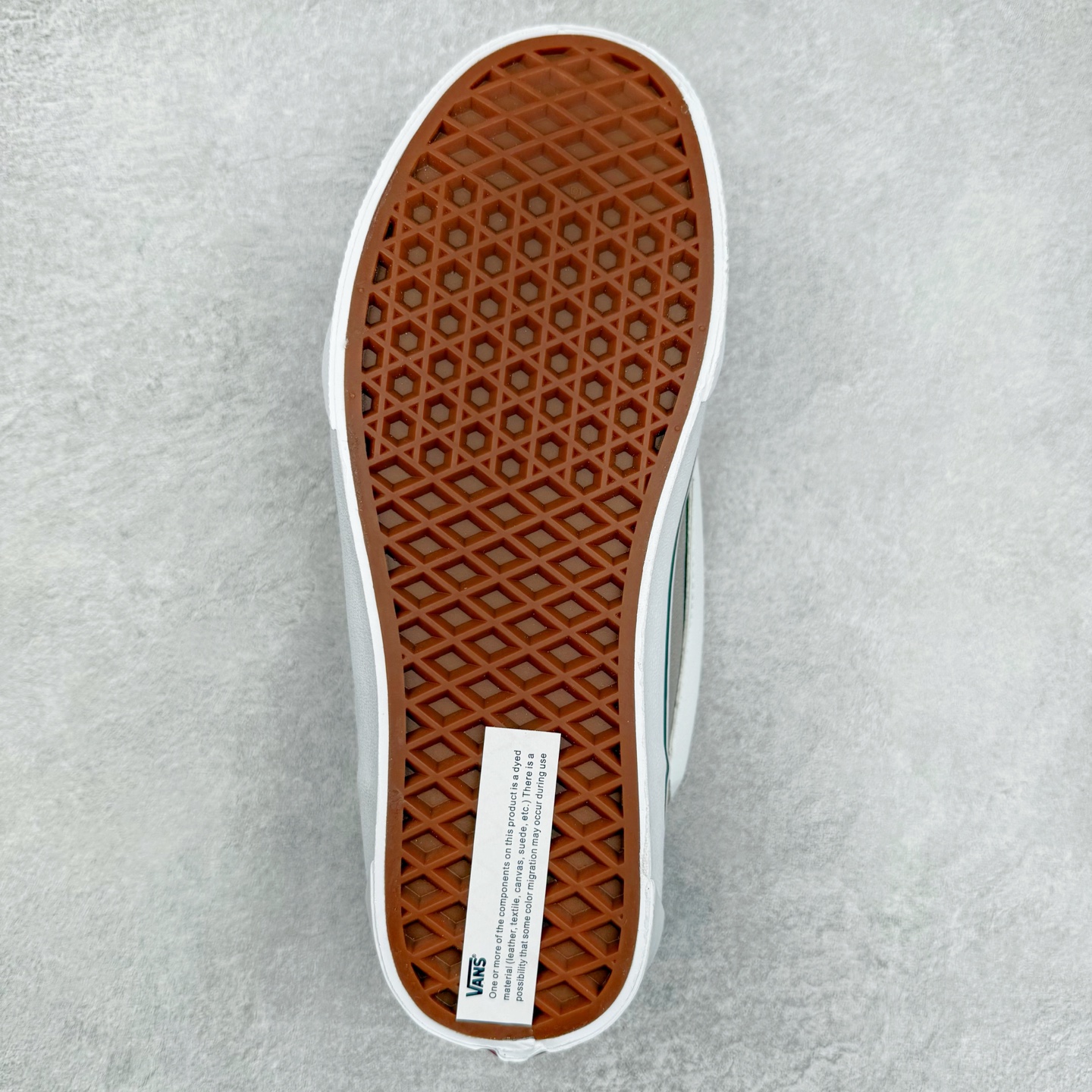 图片[9]-Vans Knu Skool 卡其灰 肥胖版立体大Logo 加厚鞋舌 低帮复古休闲硫化面包鞋 尺码：35 36 36.5 37 38 38.5 39 40 40.5 41 42 42.5 43 44 45 工艺：硫化1：1（重量1：1、真标、原钢印、材质标、鞋型标、合格证）-选品中心