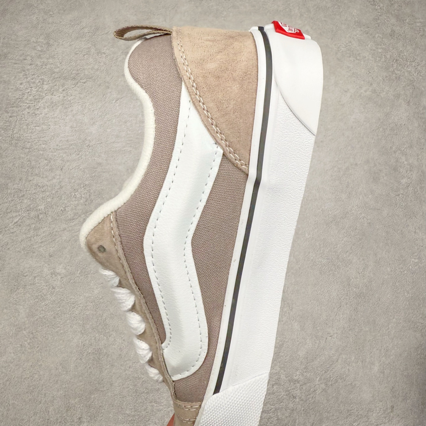 图片[7]-Vans Knu Skool 卡其灰 肥胖版立体大Logo 加厚鞋舌 低帮复古休闲硫化面包鞋 尺码：35 36 36.5 37 38 38.5 39 40 40.5 41 42 42.5 43 44 45 工艺：硫化1：1（重量1：1、真标、原钢印、材质标、鞋型标、合格证）-选品中心