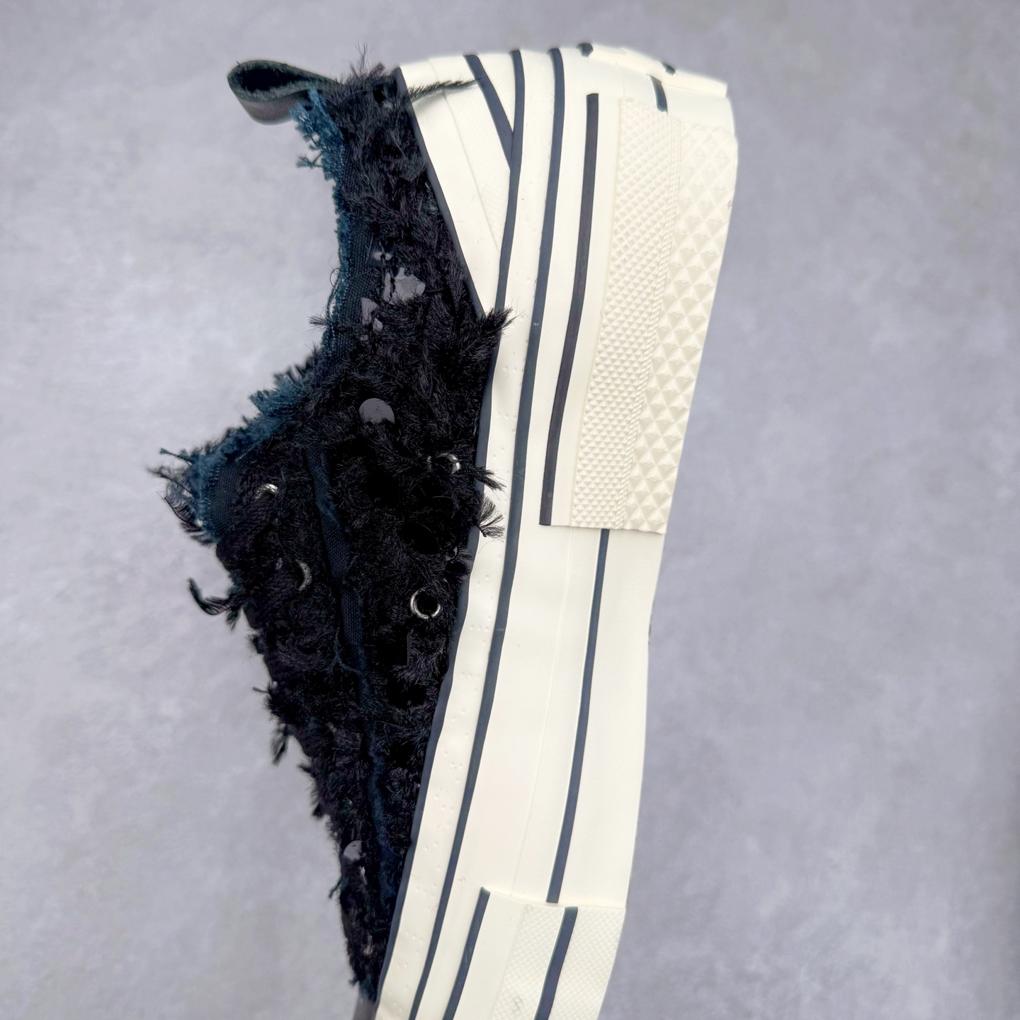 图片[7]-＃纯原 xVESSEL G.O.P. Low 全硫化乞丐鞋 吴建豪主理品牌 解构重叠厚底软木低帮硫化板鞋 全配色原鞋开发 支持对比 细节 工艺 等.. 当前市售最高版本 正确半贴合鞋标工艺 正确鞋头上翘整体楦型 原厂12蛊司厚实舒适帆布面料 面料工序需要通过三次水洗 散落自然杂乱流苏做旧复古效果 支持NFC网页编码识别 升级厚实软木塞内底 纯手工贴合多重围条硫化工艺 原鞋包装 原鞋代码鞋标完全一致 市面顶级毒盒版本 工艺细节 全网络能覆盖到的地方最强 至今无别的工厂能超越的品质 尺码：35 36 37 38 39 40 41 42 43 44 45-选品中心