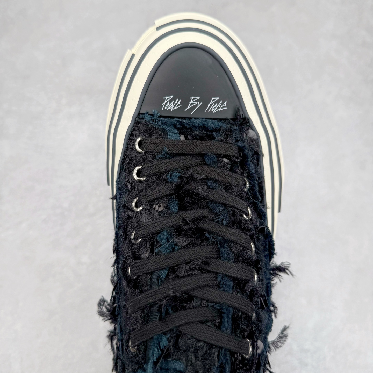 图片[4]-＃纯原 xVESSEL G.O.P. Low 全硫化乞丐鞋 吴建豪主理品牌 解构重叠厚底软木低帮硫化板鞋 全配色原鞋开发 支持对比 细节 工艺 等.. 当前市售最高版本 正确半贴合鞋标工艺 正确鞋头上翘整体楦型 原厂12蛊司厚实舒适帆布面料 面料工序需要通过三次水洗 散落自然杂乱流苏做旧复古效果 支持NFC网页编码识别 升级厚实软木塞内底 纯手工贴合多重围条硫化工艺 原鞋包装 原鞋代码鞋标完全一致 市面顶级毒盒版本 工艺细节 全网络能覆盖到的地方最强 至今无别的工厂能超越的品质 尺码：35 36 37 38 39 40 41 42 43 44 45-选品中心