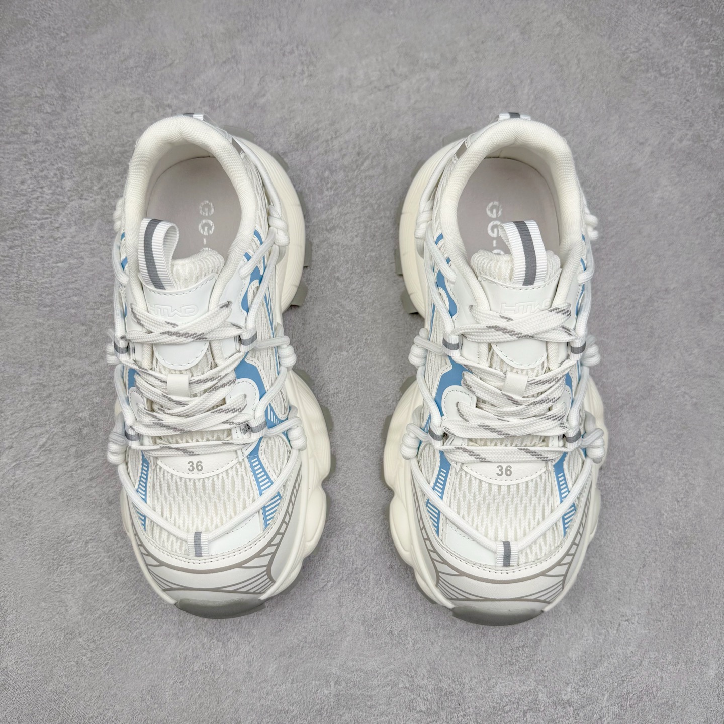 图片[2]-GG-CC Chunky Low休闲运动厚底增高老爹鞋 广东大厂出品 完美细节 25ss春季新款厚底增高 大长腿 时髦look轻松定格 不费力展现率性氛围 高档银盒 酷帅机能风不规则设计大底 双鞋带拼色造型设计 轻便舒适百搭 GGcc厚底增高简直就是小个子的快乐! 不管怎么搭都好看~ 尺码：35 36 37 38 39 40-选品中心