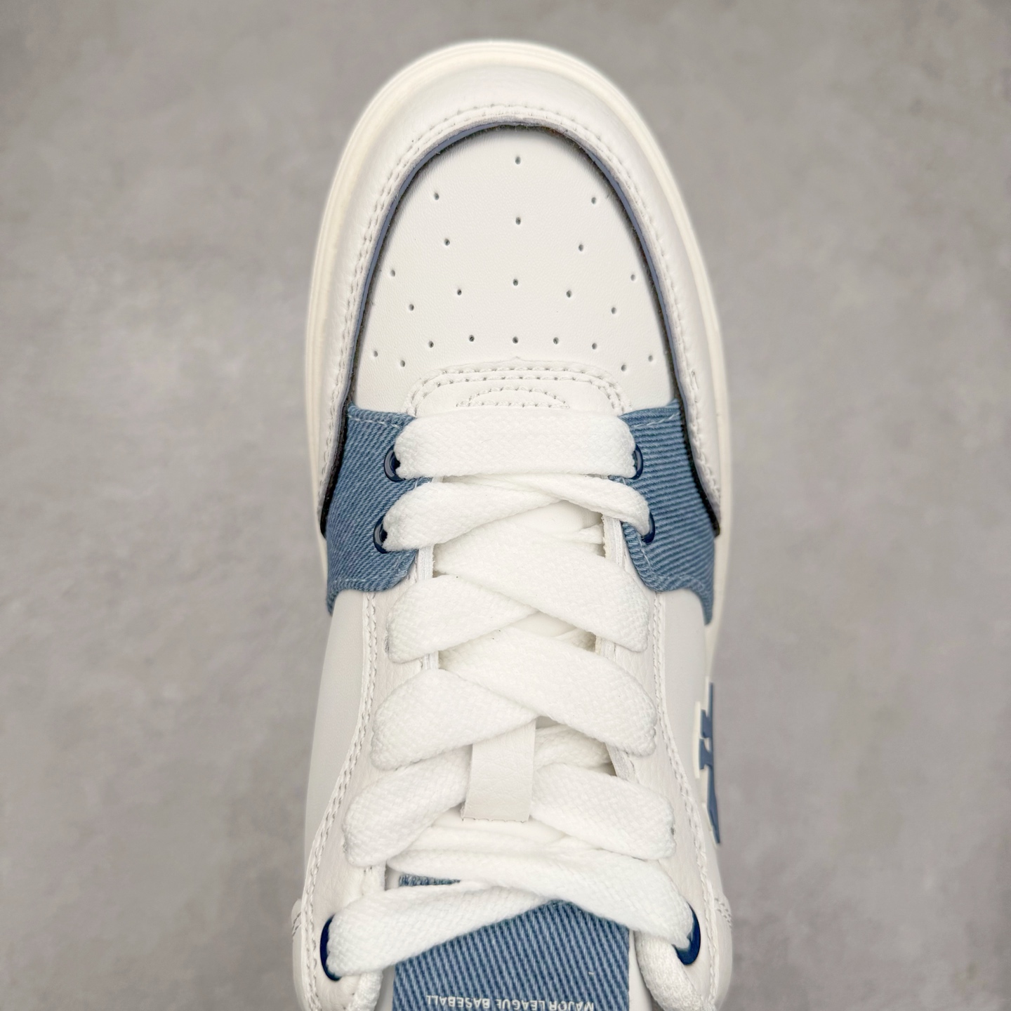 图片[4]-MLB Chunky Liner Basic 复古印花学长鞋系列低帮轻量增高厚底百搭休闲运动慢跑鞋板鞋 Korea韩国联名NY美国榄球纽约洋基队限定 韩国代购专供 全套原楦原纸板原厂数据开发 正确中底拉帮中底网布细节 平台代购专供 左脚内置芯片 韩国代购吊牌标贴 独家一比一RB+MD组合大底 高频后跟小人Logo精准对位立体饱满 正确网布加超迁鞋面 转印中底走线紧密 转印Logo工艺表层防刮不掉色 尺码：35 36 36.5 37.5 38 38.5 39 40 40.5 41 42 42.5 43 44 45-选品中心