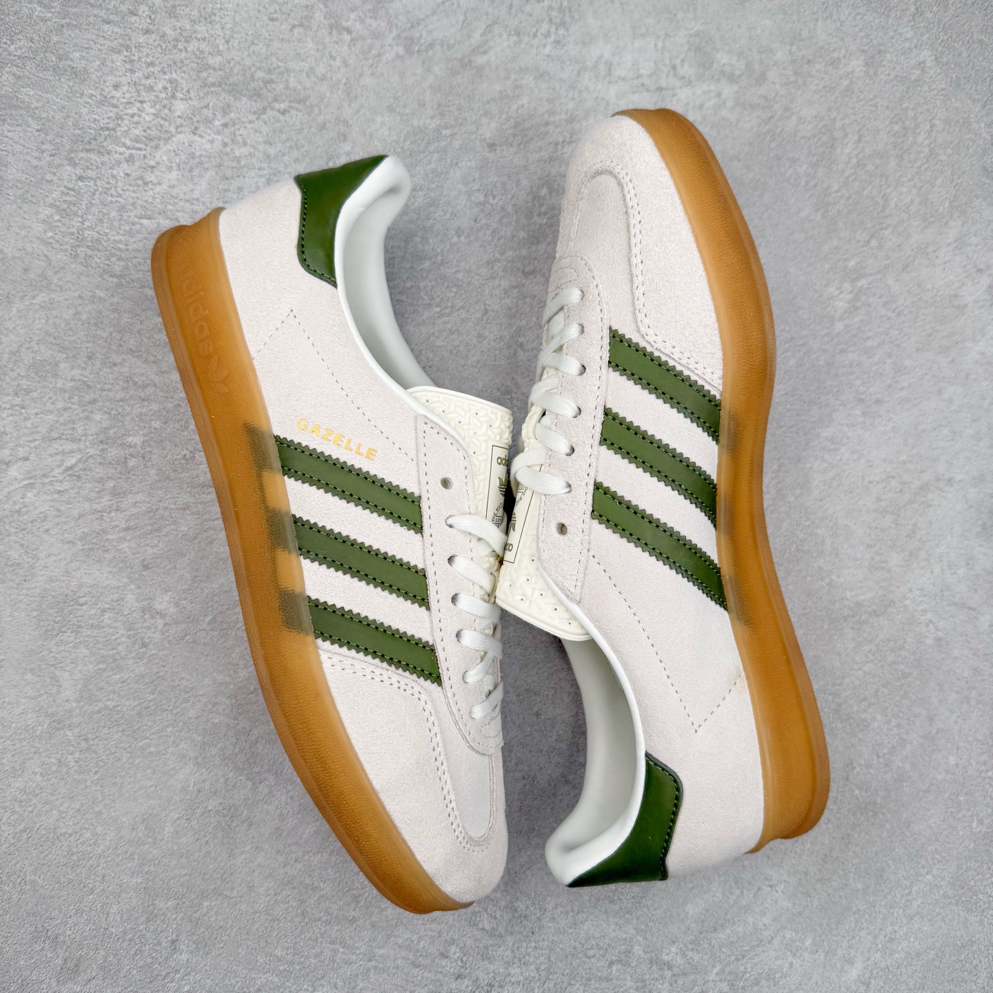 图片[3]-AD Gazelle Indoor Trainers 羚羊内训系列低帮复古百搭休闲运动德训风板鞋 JH8821 90年代经典的复刻版！自60年代以足球训练鞋面世以来,Gazelle就以其经典设计席卷全球。1991年版本的复刻,再造经典Gazelle。采用皮革打造,搭配浊色细节,让这款经典更加简约。尺码：36 36⅔ 37⅓ 38 38⅔ 39⅓ 40 40⅔ 41⅓ 42 42⅔ 43⅓ 44⅓ 44⅔ 45-选品中心