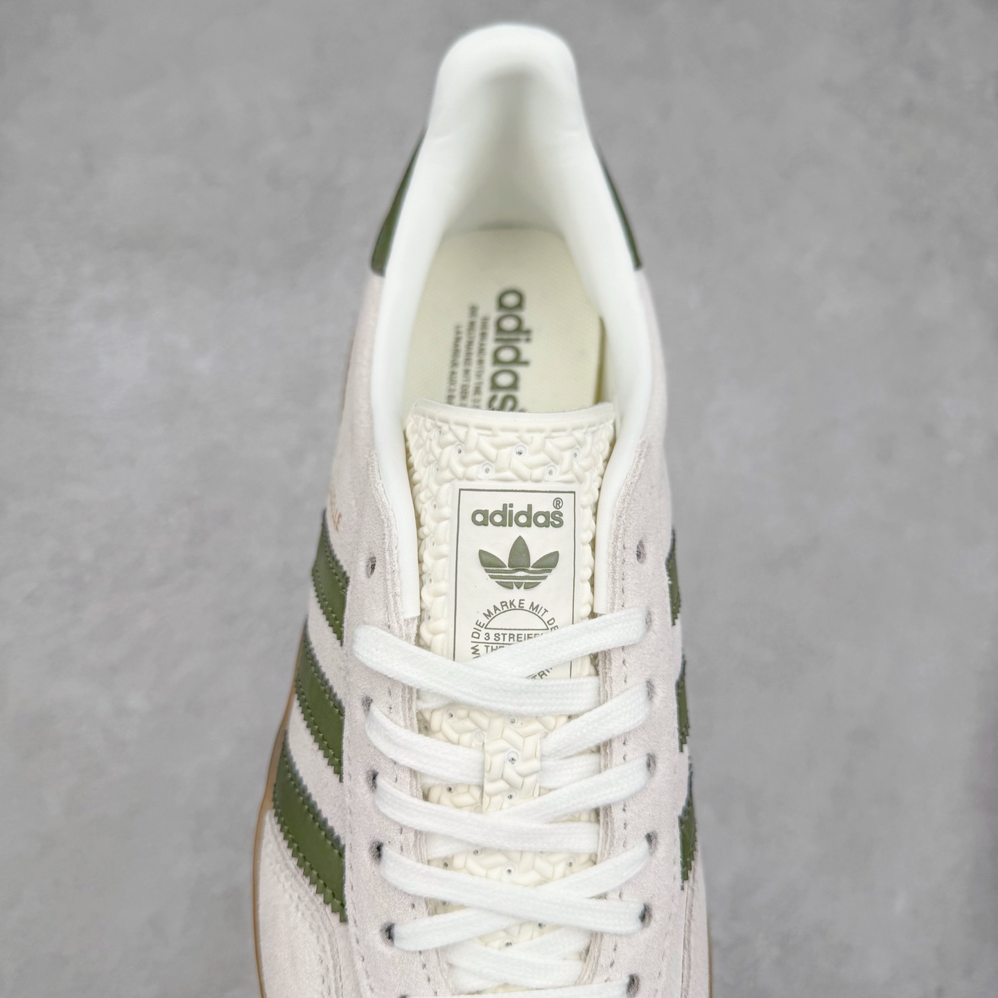 图片[5]-AD Gazelle Indoor Trainers 羚羊内训系列低帮复古百搭休闲运动德训风板鞋 JH8821 90年代经典的复刻版！自60年代以足球训练鞋面世以来,Gazelle就以其经典设计席卷全球。1991年版本的复刻,再造经典Gazelle。采用皮革打造,搭配浊色细节,让这款经典更加简约。尺码：36 36⅔ 37⅓ 38 38⅔ 39⅓ 40 40⅔ 41⅓ 42 42⅔ 43⅓ 44⅓ 44⅔ 45-选品中心