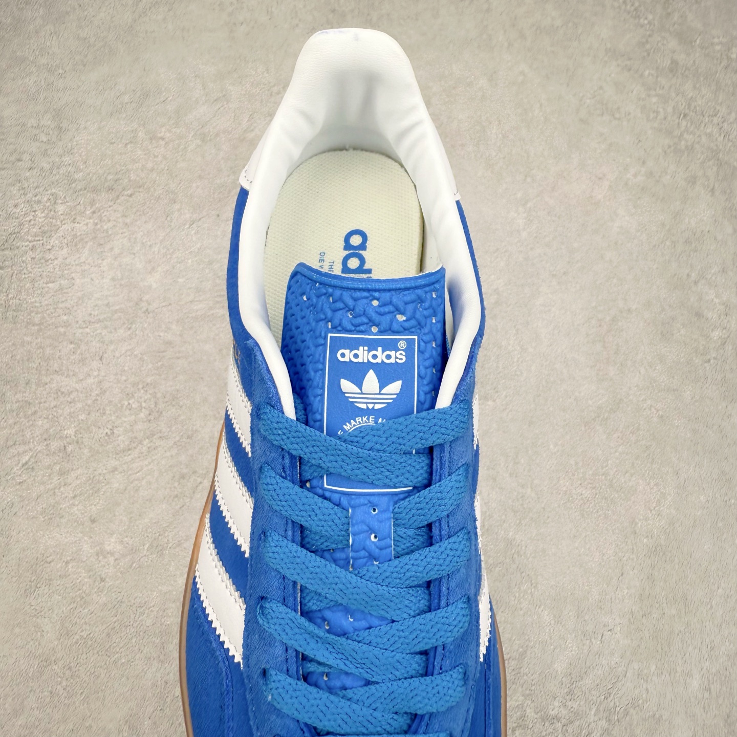 图片[5]-AD Gazelle Indoor Trainers 羚羊内训系列低帮复古百搭休闲运动德训风板鞋 JI2061 90年代经典的复刻版！自60年代以足球训练鞋面世以来,Gazelle就以其经典设计席卷全球。1991年版本的复刻,再造经典Gazelle。采用皮革打造,搭配浊色细节,让这款经典更加简约。尺码：36 36⅔ 37⅓ 38 38⅔ 39⅓ 40 40⅔ 41⅓ 42 42⅔ 43⅓ 44⅓ 44⅔ 45-选品中心