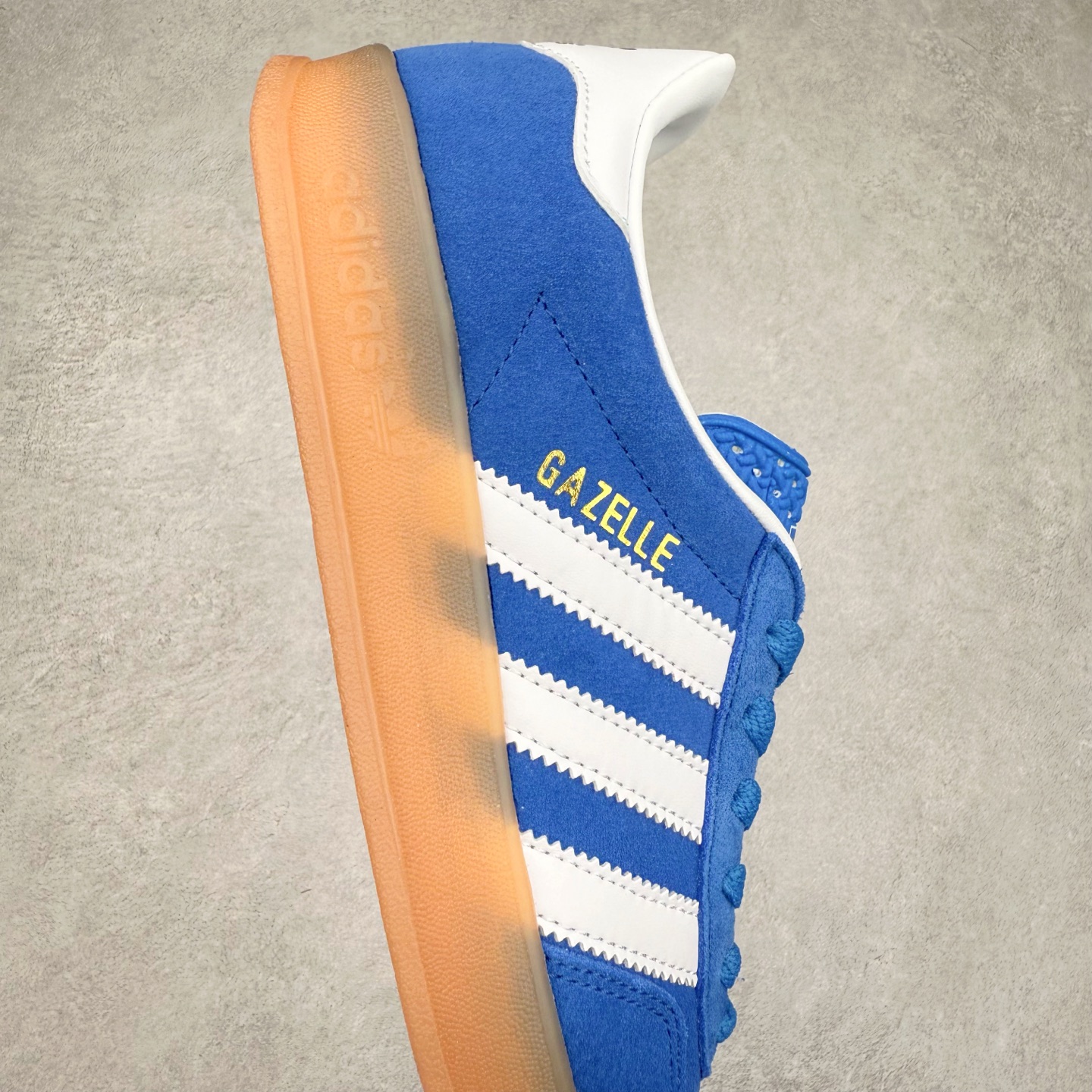 图片[6]-AD Gazelle Indoor Trainers 羚羊内训系列低帮复古百搭休闲运动德训风板鞋 JI2061 90年代经典的复刻版！自60年代以足球训练鞋面世以来,Gazelle就以其经典设计席卷全球。1991年版本的复刻,再造经典Gazelle。采用皮革打造,搭配浊色细节,让这款经典更加简约。尺码：36 36⅔ 37⅓ 38 38⅔ 39⅓ 40 40⅔ 41⅓ 42 42⅔ 43⅓ 44⅓ 44⅔ 45-选品中心