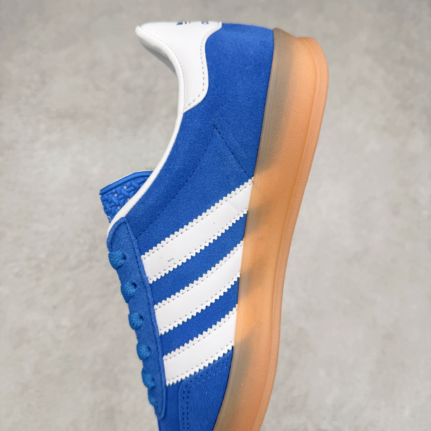 图片[7]-AD Gazelle Indoor Trainers 羚羊内训系列低帮复古百搭休闲运动德训风板鞋 JI2061 90年代经典的复刻版！自60年代以足球训练鞋面世以来,Gazelle就以其经典设计席卷全球。1991年版本的复刻,再造经典Gazelle。采用皮革打造,搭配浊色细节,让这款经典更加简约。尺码：36 36⅔ 37⅓ 38 38⅔ 39⅓ 40 40⅔ 41⅓ 42 42⅔ 43⅓ 44⅓ 44⅔ 45-选品中心