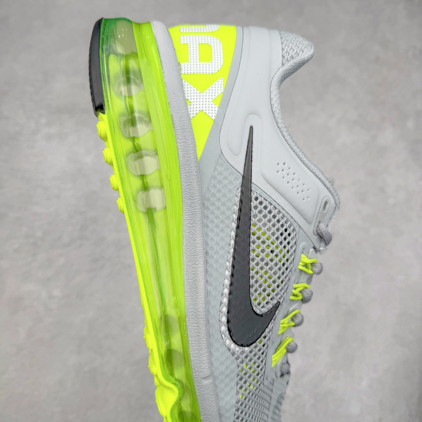 图片[6]-＃纯原 NK Air Max 2013 经典舒适时尚耐磨透气低帮气垫跑步鞋 HF3660-003 携时尚设计闪亮回归 出众有型 采用网眼布细节和运动风无缝覆面 助你保持清爽感受 塑就焕新造型 经典 Flywire 设计搭配经典全掌型 Max Air 缓震配置 缔造出众舒适感和支撑效果实拍调校N版已经零色差零失真 百分百还原实物色彩所见即所得 不存在货不对板色差等低级问题 选购参考实物拍摄 不混卖不参货 只用心做好货严格选品 承诺混一赔十 尺码：35.5 36 36.5 37.5 38 38.5 39 40 40.5 41 42 42.5 43 44 44.5 45 46 46.5-选品中心