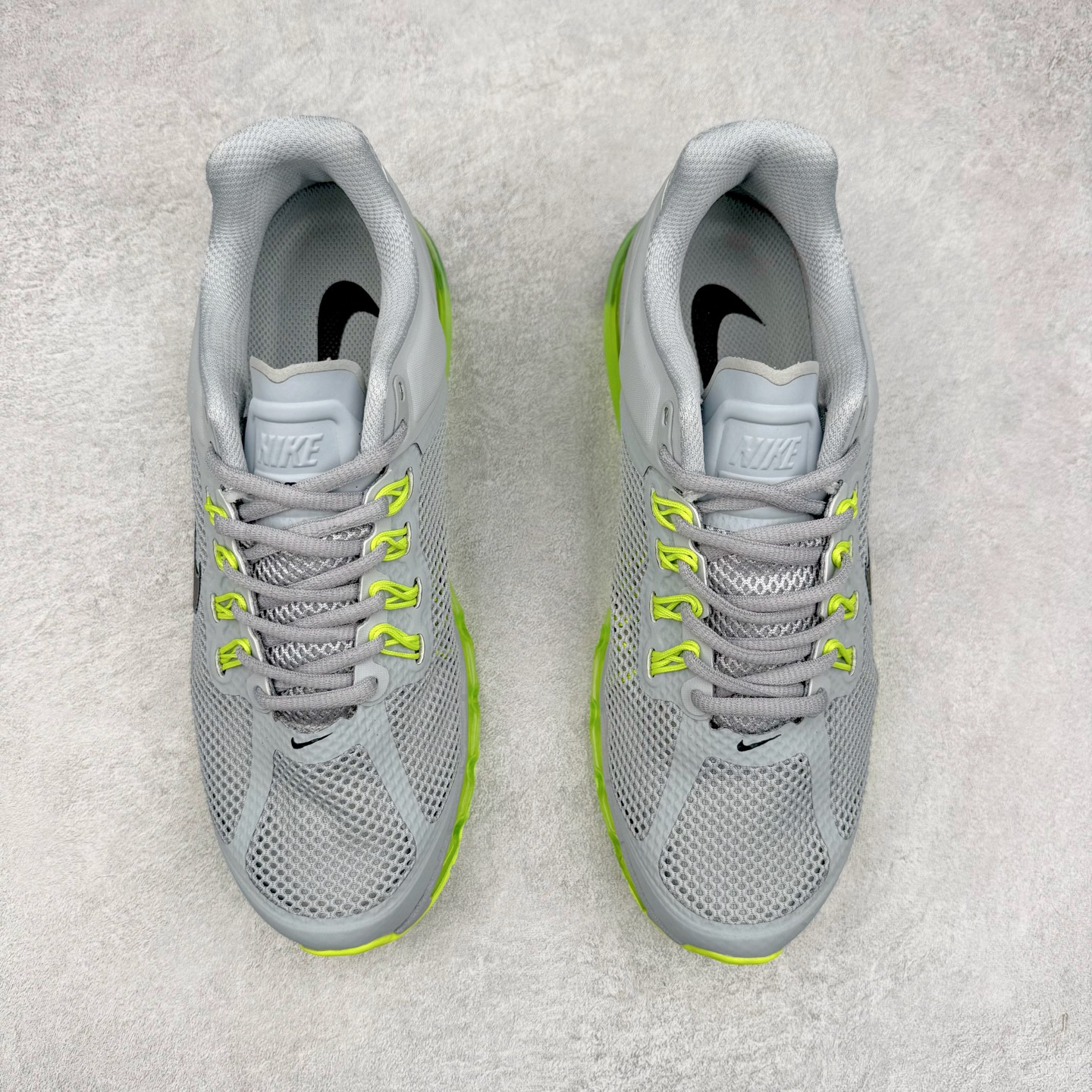 图片[2]-＃纯原 NK Air Max 2013 经典舒适时尚耐磨透气低帮气垫跑步鞋 HF3660-003 携时尚设计闪亮回归 出众有型 采用网眼布细节和运动风无缝覆面 助你保持清爽感受 塑就焕新造型 经典 Flywire 设计搭配经典全掌型 Max Air 缓震配置 缔造出众舒适感和支撑效果实拍调校N版已经零色差零失真 百分百还原实物色彩所见即所得 不存在货不对板色差等低级问题 选购参考实物拍摄 不混卖不参货 只用心做好货严格选品 承诺混一赔十 尺码：35.5 36 36.5 37.5 38 38.5 39 40 40.5 41 42 42.5 43 44 44.5 45 46 46.5-选品中心