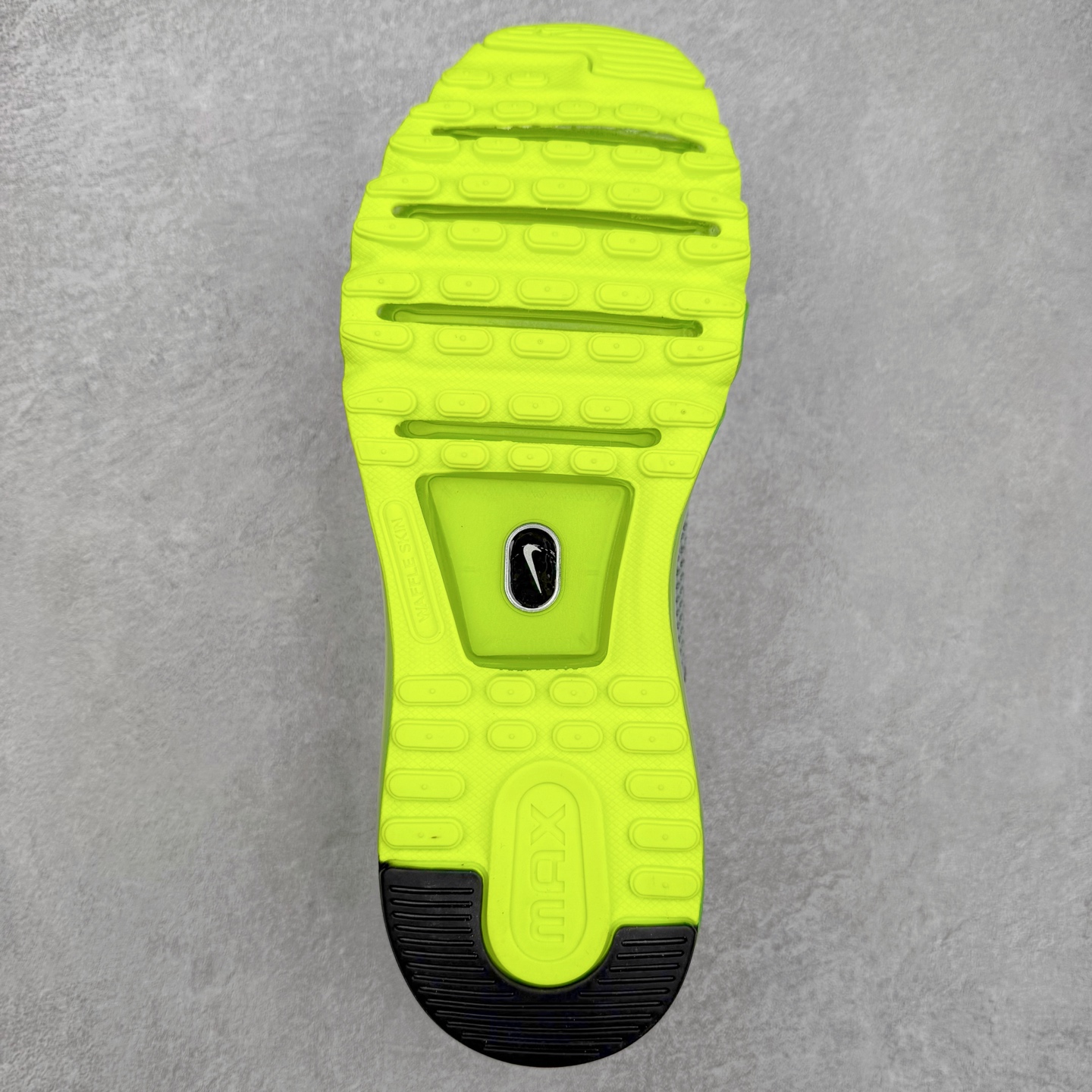 图片[9]-＃纯原 NK Air Max 2013 经典舒适时尚耐磨透气低帮气垫跑步鞋 HF3660-003 携时尚设计闪亮回归 出众有型 采用网眼布细节和运动风无缝覆面 助你保持清爽感受 塑就焕新造型 经典 Flywire 设计搭配经典全掌型 Max Air 缓震配置 缔造出众舒适感和支撑效果实拍调校N版已经零色差零失真 百分百还原实物色彩所见即所得 不存在货不对板色差等低级问题 选购参考实物拍摄 不混卖不参货 只用心做好货严格选品 承诺混一赔十 尺码：35.5 36 36.5 37.5 38 38.5 39 40 40.5 41 42 42.5 43 44 44.5 45 46 46.5-选品中心