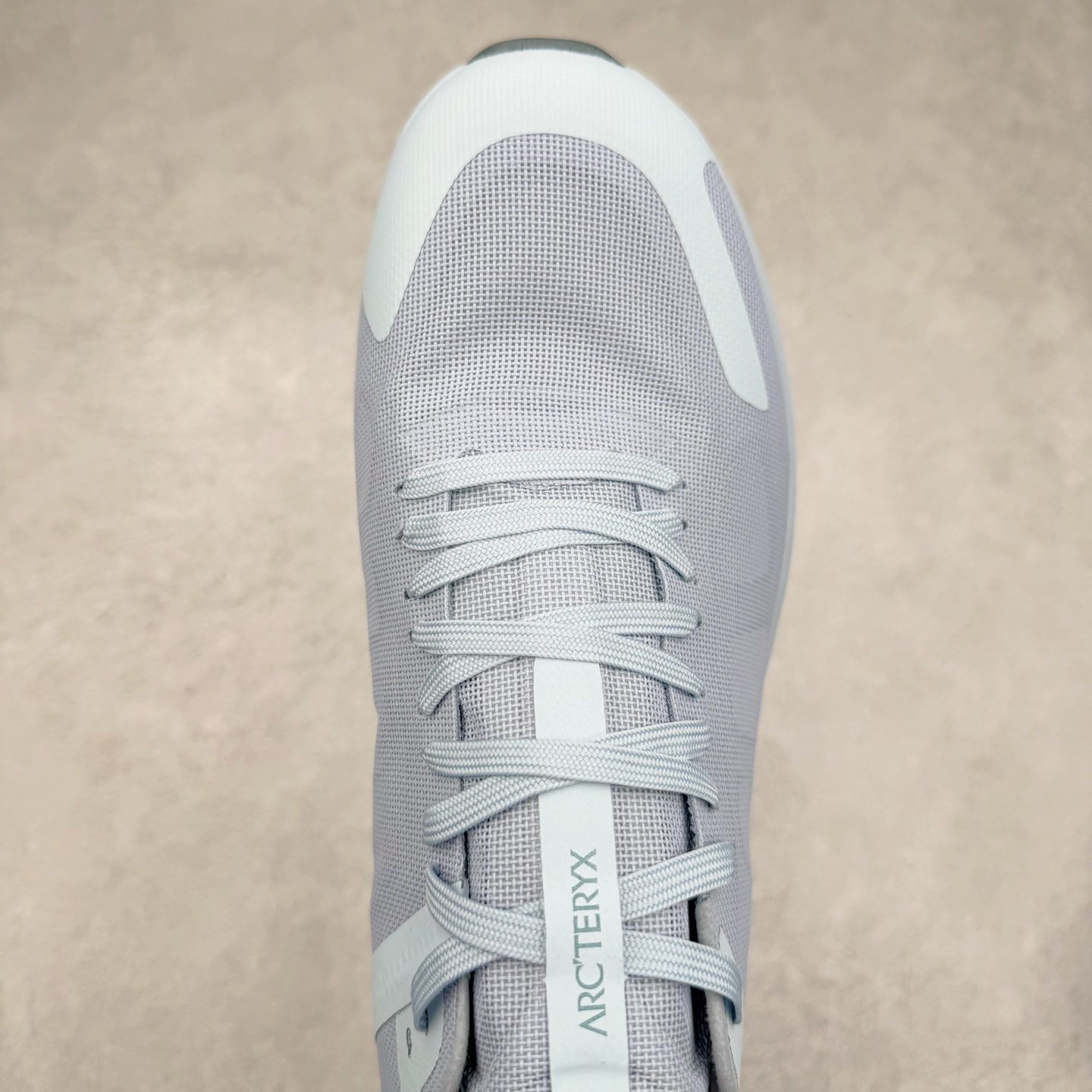 图片[4]-＃HP Arcteryx Norvan SL 2 始祖鸟舒适轻量 网布减震防滑耐磨低帮跑步鞋 Arcteryx中文名始祖鸟 加拿大户外服饰品牌 1989年创立于加拿大温哥华 始祖鸟来自加拿大海岸山脉 植根高山的专业户外品牌 始终秉承对精湛设计和工艺孜孜以求的准则 从1989年创立至今 Arcteryx始终不断在产品设计与做工上不惜工本 以满足始祖鸟的标准 品质、设计以及精简的理念造就了其良好的性能 并能满足严苛环境下的使用需求 尺码：36 37 38 39 40 41 42 43 44-选品中心