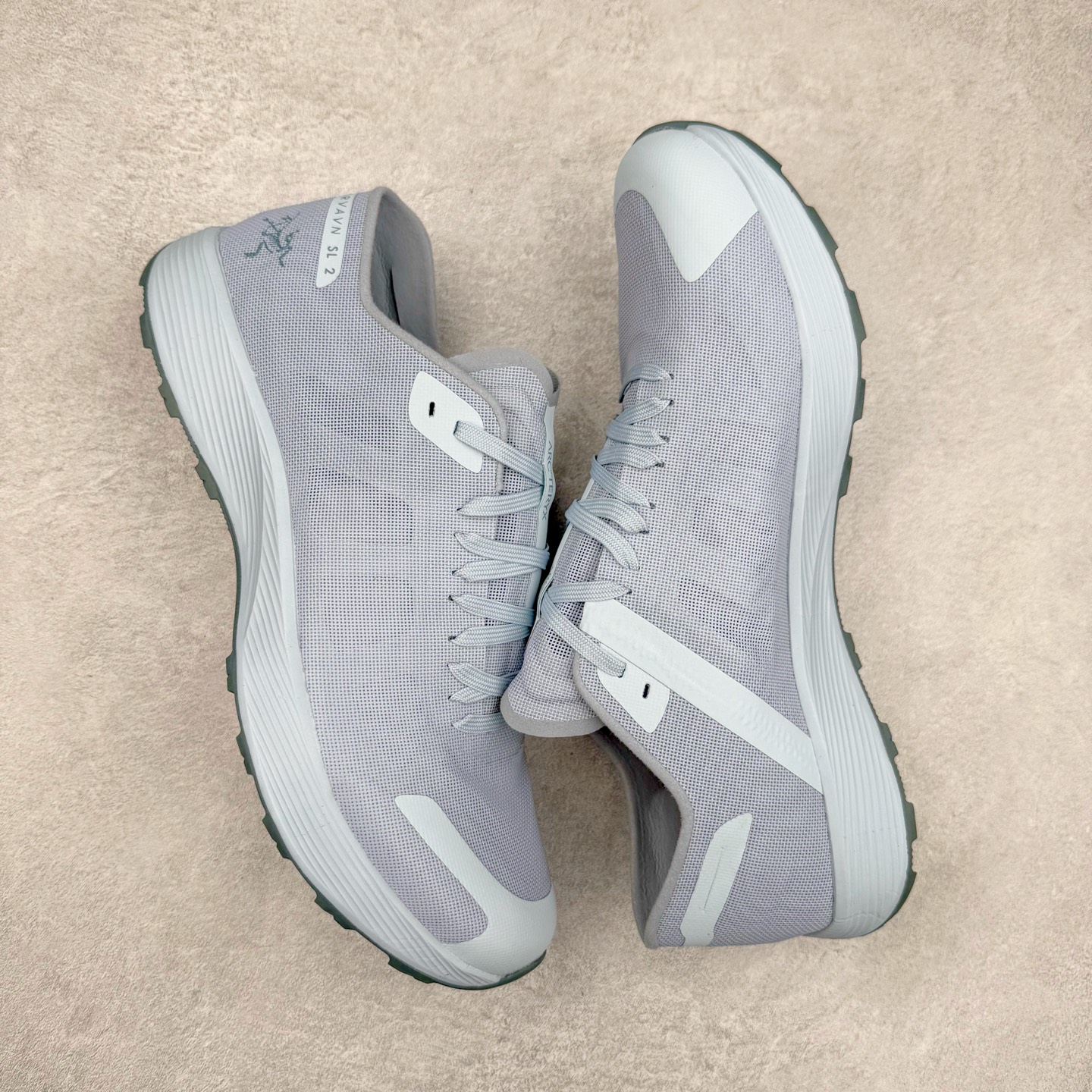 图片[3]-＃HP Arcteryx Norvan SL 2 始祖鸟舒适轻量 网布减震防滑耐磨低帮跑步鞋 Arcteryx中文名始祖鸟 加拿大户外服饰品牌 1989年创立于加拿大温哥华 始祖鸟来自加拿大海岸山脉 植根高山的专业户外品牌 始终秉承对精湛设计和工艺孜孜以求的准则 从1989年创立至今 Arcteryx始终不断在产品设计与做工上不惜工本 以满足始祖鸟的标准 品质、设计以及精简的理念造就了其良好的性能 并能满足严苛环境下的使用需求 尺码：36 37 38 39 40 41 42 43 44-选品中心