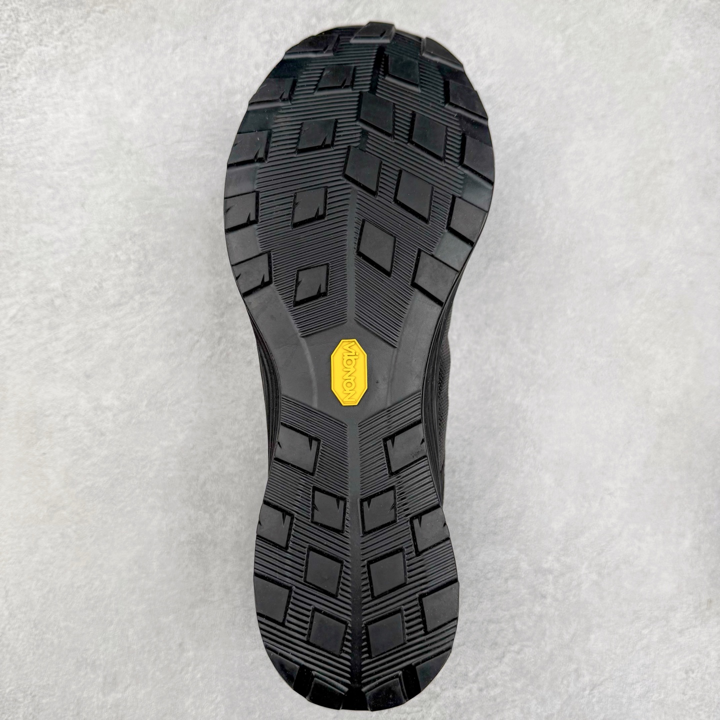 图片[9]-＃HP Arcteryx Norvan SL 2 始祖鸟舒适轻量 网布减震防滑耐磨低帮跑步鞋 Arcteryx中文名始祖鸟 加拿大户外服饰品牌 1989年创立于加拿大温哥华 始祖鸟来自加拿大海岸山脉 植根高山的专业户外品牌 始终秉承对精湛设计和工艺孜孜以求的准则 从1989年创立至今 Arcteryx始终不断在产品设计与做工上不惜工本 以满足始祖鸟的标准 品质、设计以及精简的理念造就了其良好的性能 并能满足严苛环境下的使用需求 尺码：36 37 38 39 40 41 42 43 44-选品中心