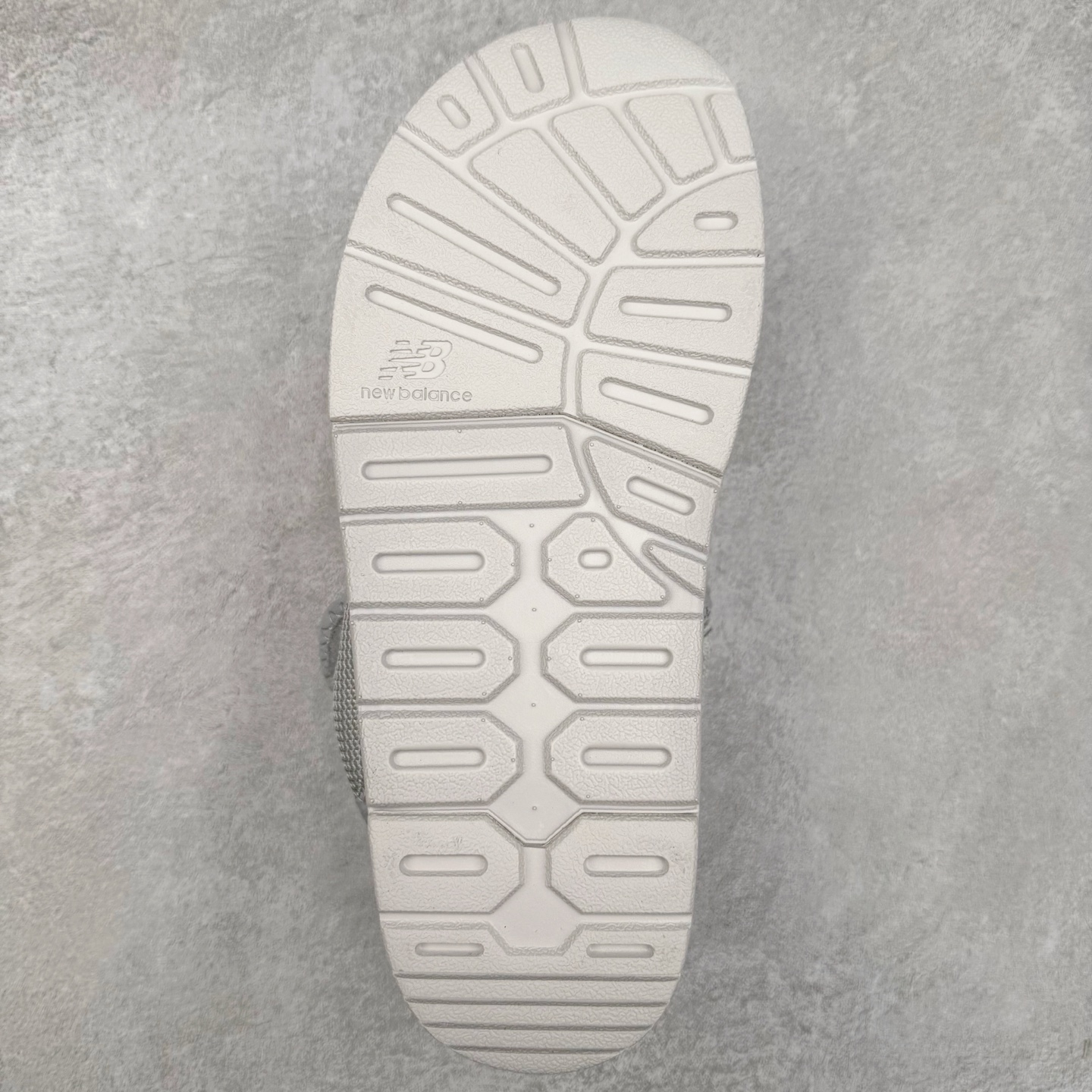 图片[9]-New Balance 新百伦NB SD3205 经典沙滩凉鞋 韩国专柜订单 MD高频软底 原厂织带面料 弹力扣 将机能美学融入到夏日凉鞋设计中 兼具舒适度与时尚感 早在韩国一经推出 迅速席卷潮流圈 尺码：35/44-选品中心