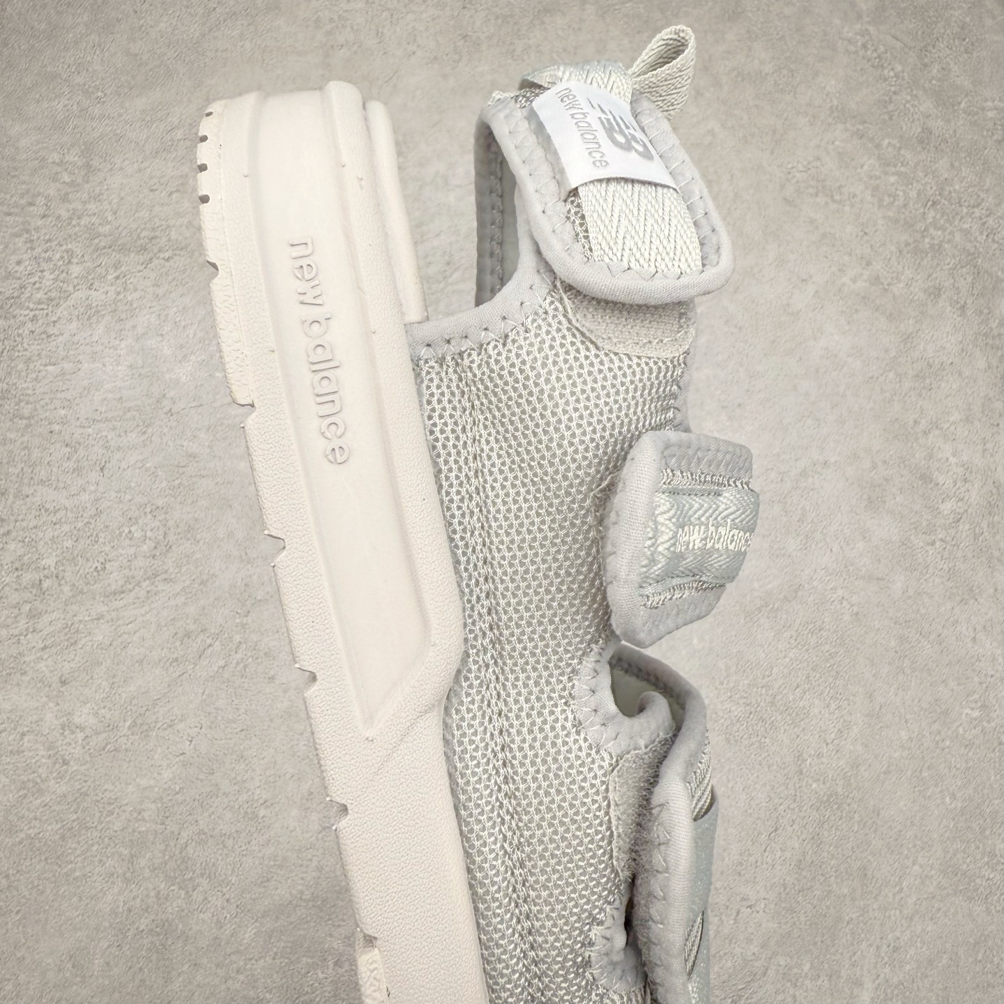 图片[6]-New Balance 新百伦NB SD3205 经典沙滩凉鞋 韩国专柜订单 MD高频软底 原厂织带面料 弹力扣 将机能美学融入到夏日凉鞋设计中 兼具舒适度与时尚感 早在韩国一经推出 迅速席卷潮流圈 尺码：35/44-选品中心