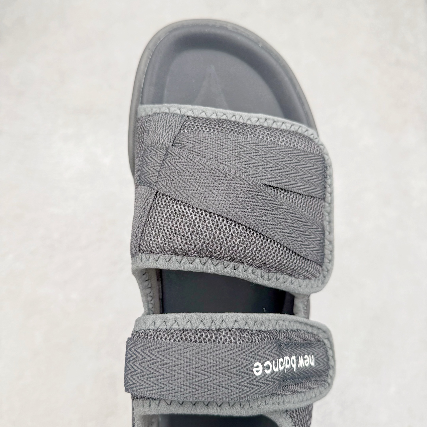 图片[4]-New Balance 新百伦NB SD3205 经典沙滩凉鞋 韩国专柜订单 MD高频软底 原厂织带面料 弹力扣 将机能美学融入到夏日凉鞋设计中 兼具舒适度与时尚感 早在韩国一经推出 迅速席卷潮流圈 尺码：35/44-选品中心