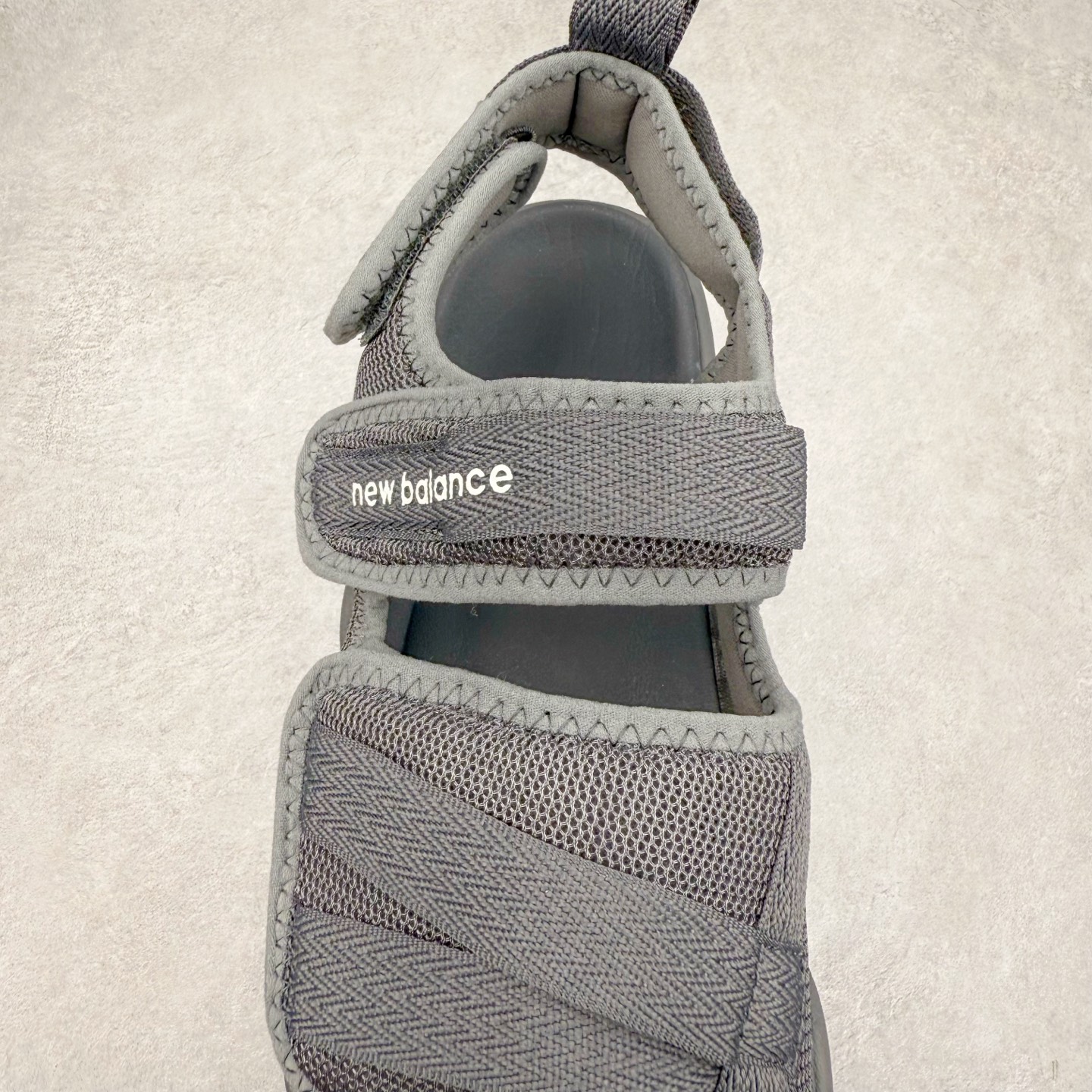 图片[5]-New Balance 新百伦NB SD3205 经典沙滩凉鞋 韩国专柜订单 MD高频软底 原厂织带面料 弹力扣 将机能美学融入到夏日凉鞋设计中 兼具舒适度与时尚感 早在韩国一经推出 迅速席卷潮流圈 尺码：35/44-选品中心