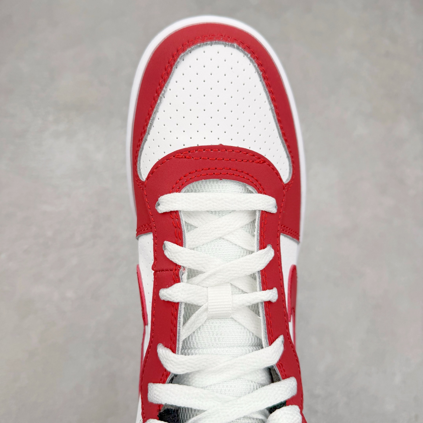 图片[4]-＃奥莱Zp订单福利 NK Court Vision Mid CV 中帮复古百搭透气休闲运动板鞋 经典耐用的设计 兼顾舒适脚感和出众风范 演绎匠心之作 结构性的支撑贴合感结合复古篮球设计 塑就场外全明星风范 奥莱zp订单 直播间399 499一样的东西 帮你省钱 支持各种鉴定 尺码：35.5 36 36.5 37.5 38 38.5 39 40-选品中心