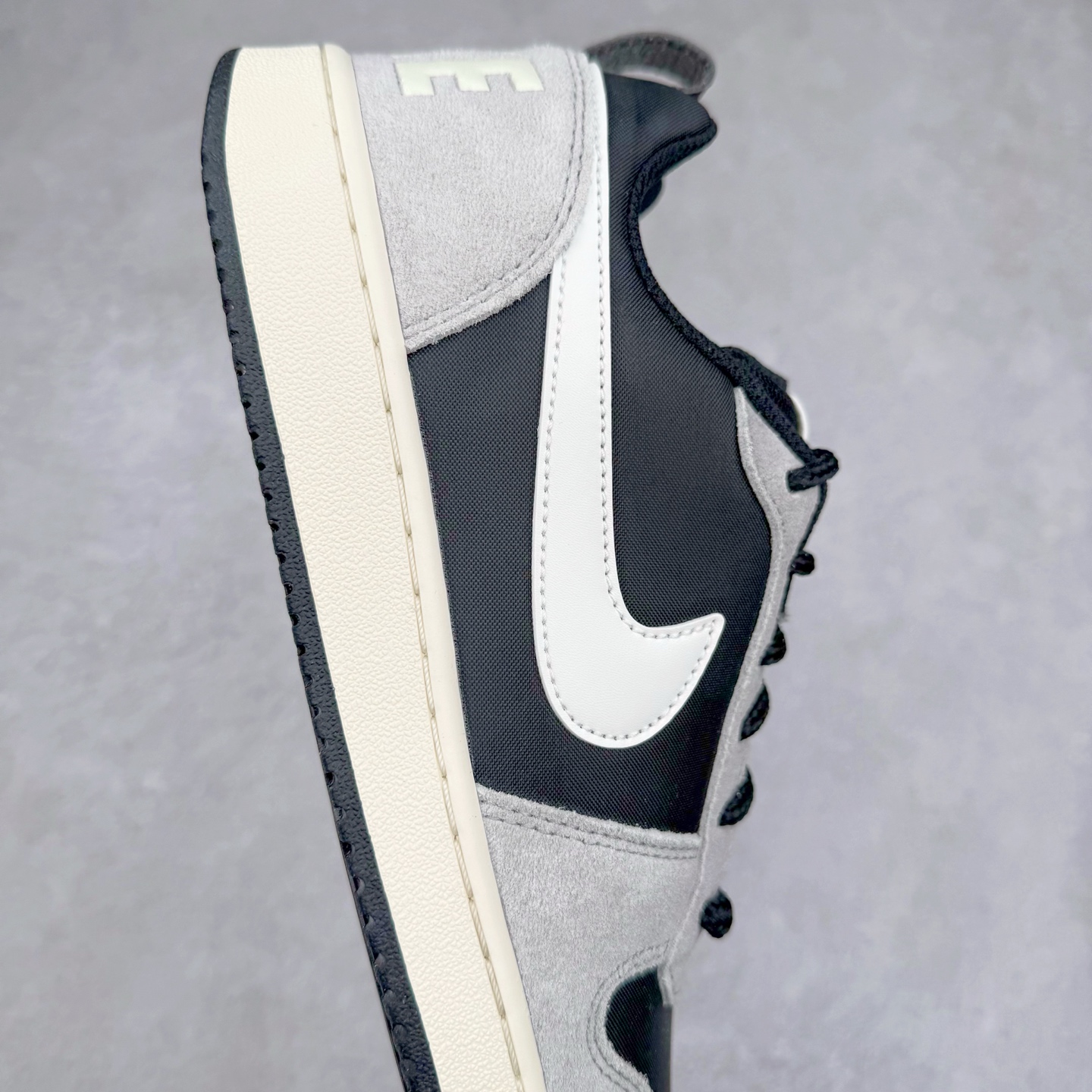 图片[6]-＃奥莱Zp订单福利 NK Court Vision Low CV低帮复古百搭透气休闲运动板鞋 经典耐用的设计 兼顾舒适脚感和出众风范 演绎匠心之作 结构性的支撑贴合感结合复古篮球设计 塑就场外全明星风范 奥莱zp订单 直播间399 499一样的东西 帮你省钱 支持各种鉴定 尺码：40 40.5 41 42 42.5 43 44 44.5-选品中心