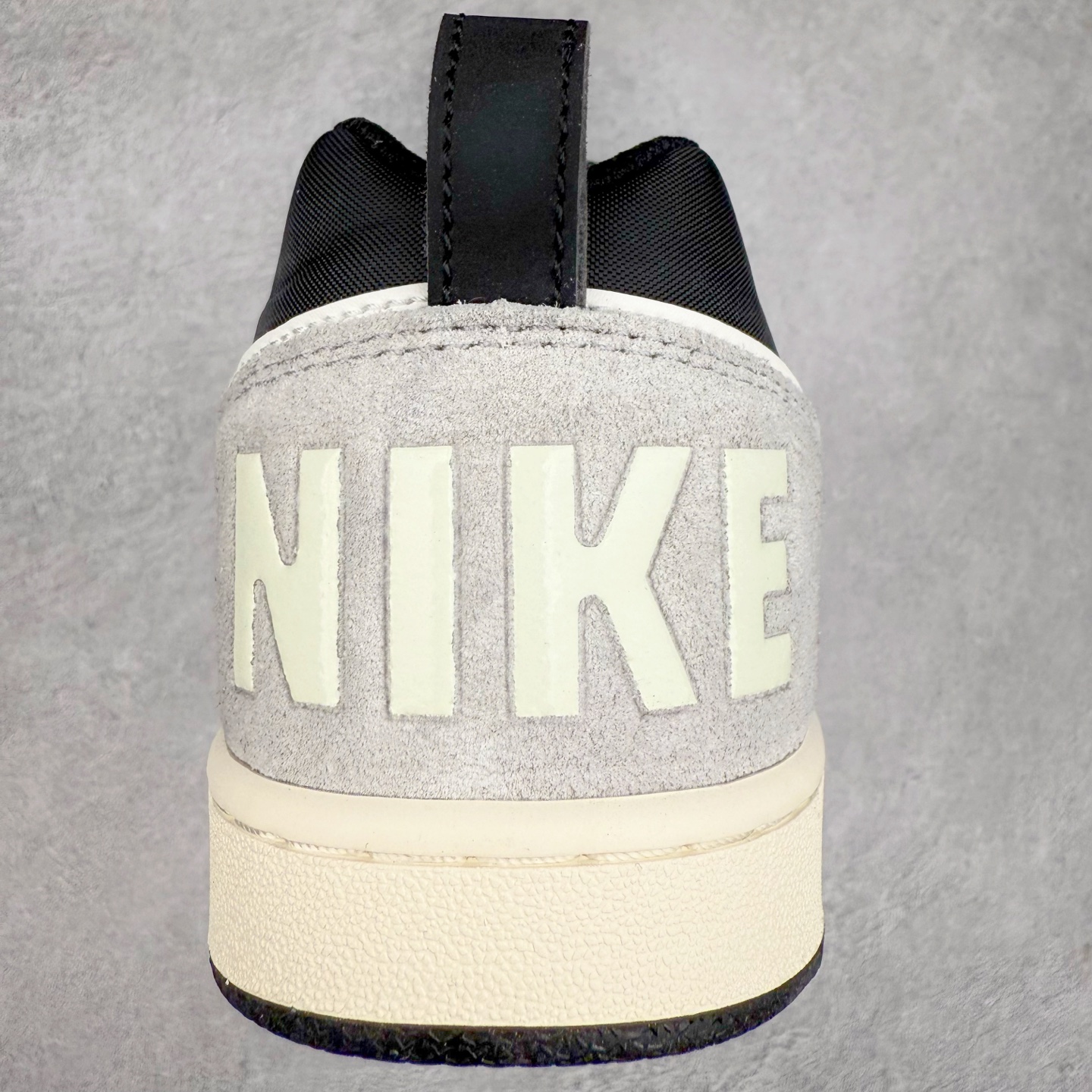 图片[8]-＃奥莱Zp订单福利 NK Court Vision Low CV低帮复古百搭透气休闲运动板鞋 经典耐用的设计 兼顾舒适脚感和出众风范 演绎匠心之作 结构性的支撑贴合感结合复古篮球设计 塑就场外全明星风范 奥莱zp订单 直播间399 499一样的东西 帮你省钱 支持各种鉴定 尺码：40 40.5 41 42 42.5 43 44 44.5-选品中心