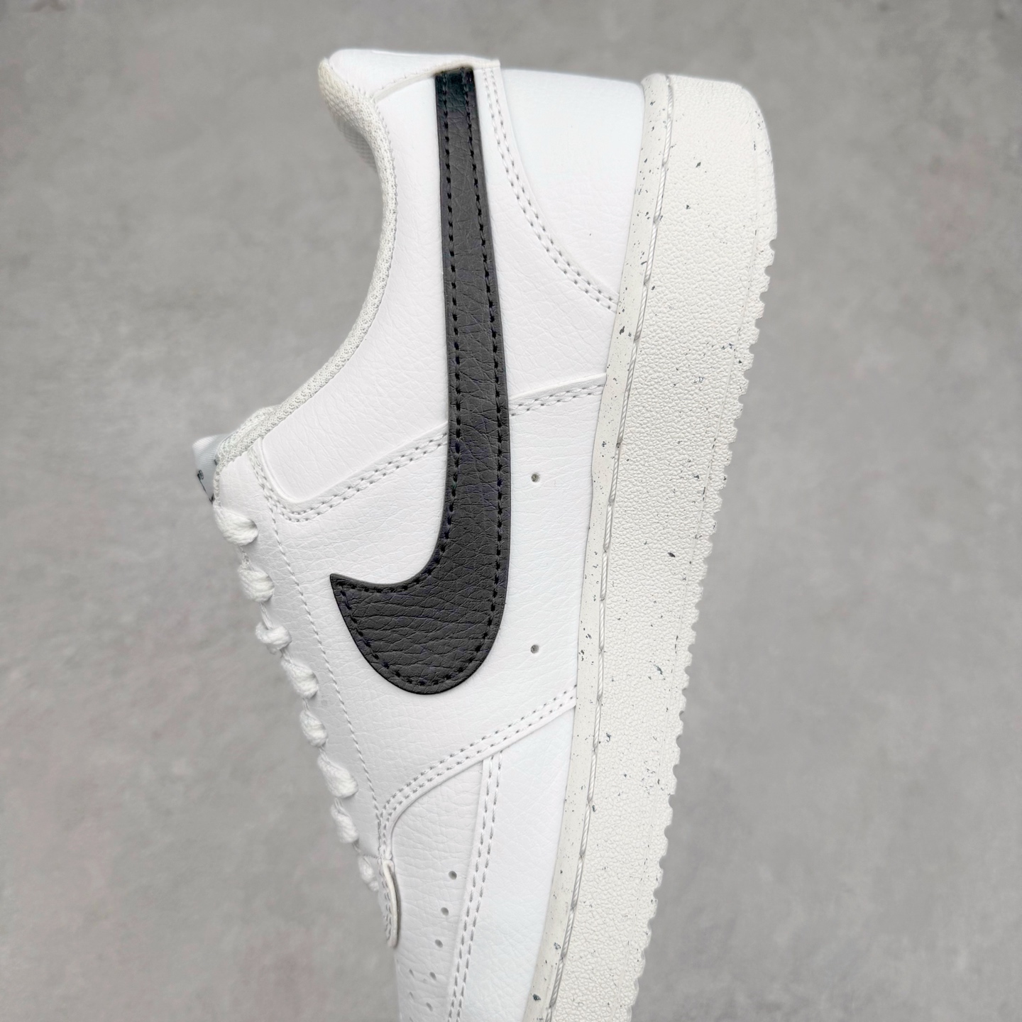 图片[7]-＃奥莱Zp订单福利 NK Court Vision Low CV低帮复古百搭透气休闲运动板鞋 经典耐用的设计 兼顾舒适脚感和出众风范 演绎匠心之作 结构性的支撑贴合感结合复古篮球设计 塑就场外全明星风范 奥莱zp订单 直播间399 499一样的东西 帮你省钱 支持各种鉴定 尺码：40 40.5 41 42 42.5-选品中心