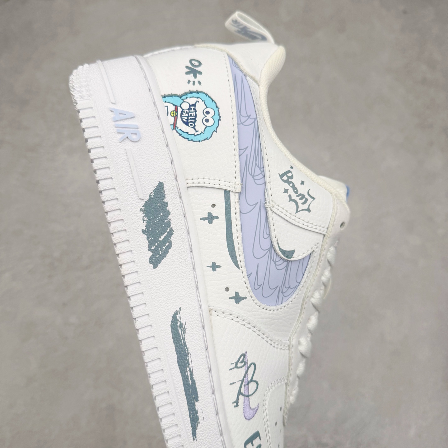 图片[6]-NK Air Force 1´07 Low 空军一号低帮百搭休闲运动板鞋 FB8971-080 柔软、弹性十足的缓震性能和出色的中底设计 横跨复古与现代的外型结合 造就出风靡全球 三十多年的Force 1 直到今天还深受青睐 实拍调校N版已经零色差零失真 百分百还原实物色彩所见即所得 不存在货不对板色差等低级问题 选购参考实物拍摄 不混卖不参货 只用心做好货严格选品 承诺混一赔十 尺码：36 36.5 37.5 38 38.5 39 40 40.5 41 42 42.5 43 44 44.5 45-选品中心