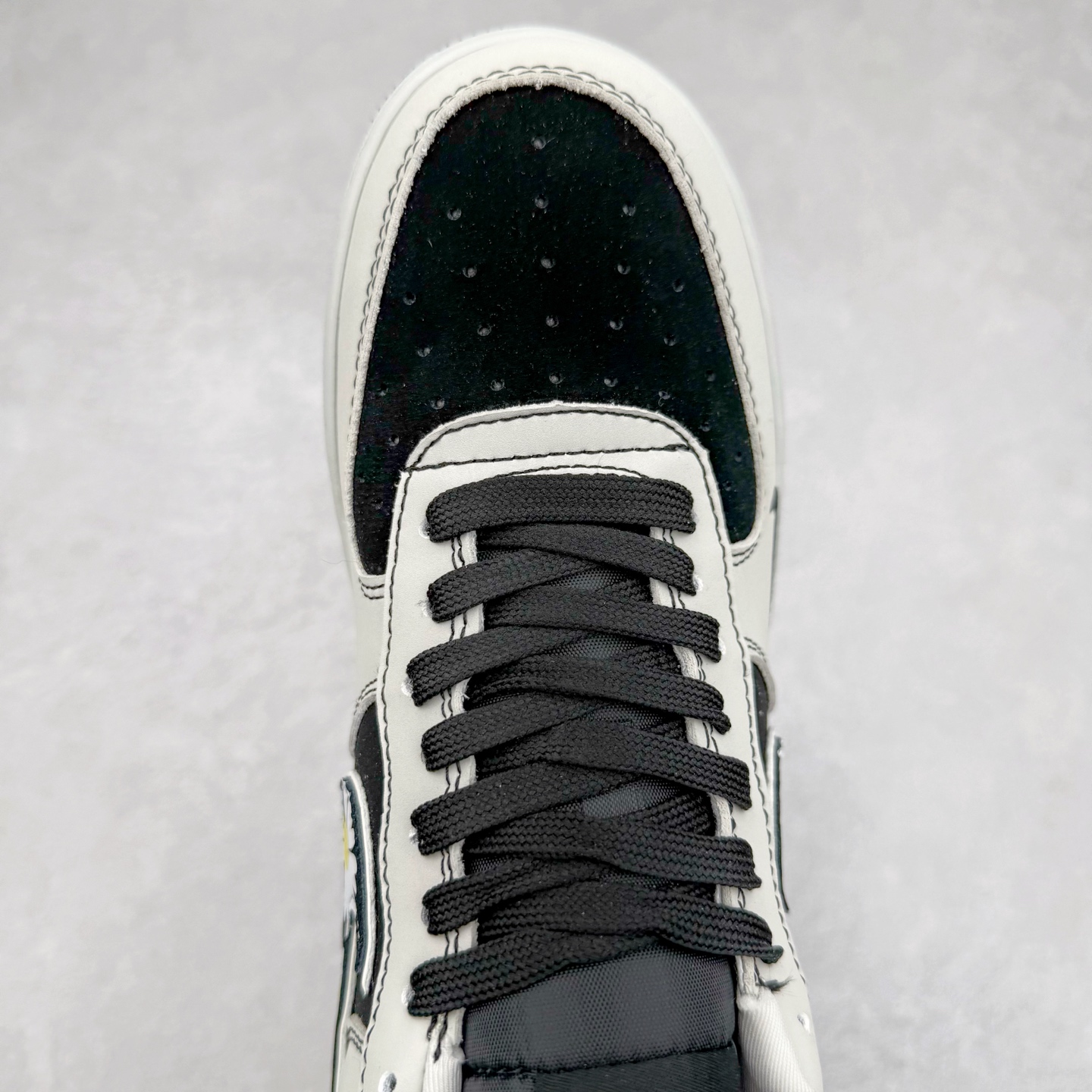 图片[4]-NK Air Force 1´07 Low 空军一号低帮百搭休闲运动板鞋 DF0188-055 柔软、弹性十足的缓震性能和出色的中底设计 横跨复古与现代的外型结合 造就出风靡全球 三十多年的Force 1 直到今天还深受青睐 实拍调校N版已经零色差零失真 百分百还原实物色彩所见即所得 不存在货不对板色差等低级问题 选购参考实物拍摄 不混卖不参货 只用心做好货严格选品 承诺混一赔十 尺码：36 36.5 37.5 38 38.5 39 40 40.5 41 42 42.5 43 44 44.5 45-选品中心