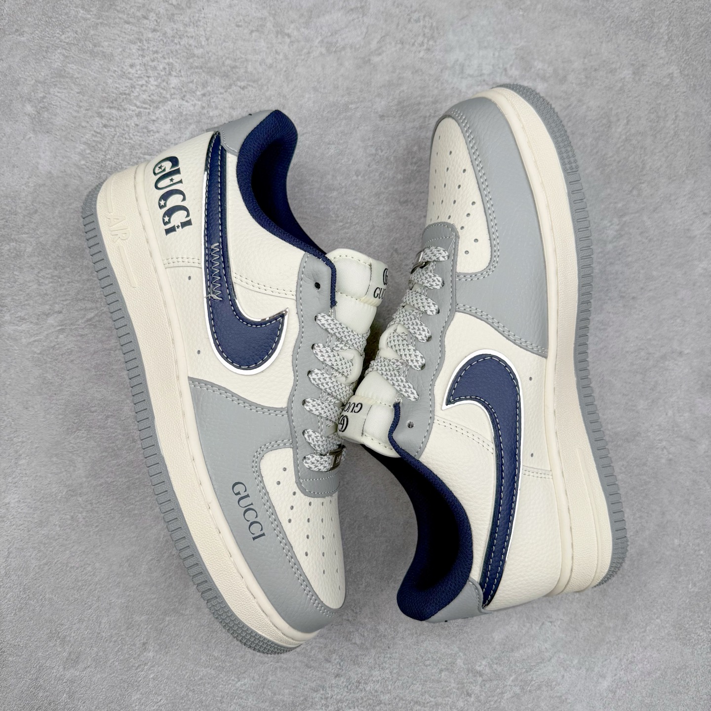 图片[3]-NK Air Force 1´07 Low 空军一号低帮百搭休闲运动板鞋 XS1958-543 柔软、弹性十足的缓震性能和出色的中底设计 横跨复古与现代的外型结合 造就出风靡全球 三十多年的Force 1 直到今天还深受青睐 实拍调校N版已经零色差零失真 百分百还原实物色彩所见即所得 不存在货不对板色差等低级问题 选购参考实物拍摄 不混卖不参货 只用心做好货严格选品 承诺混一赔十 尺码：36 36.5 37.5 38 38.5 39 40 40.5 41 42 42.5 43 44 44.5 45-选品中心