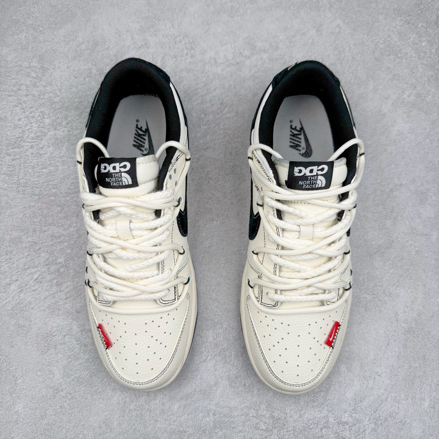 图片[2]-NK Dunk Low 定制配色 YX5066-286 大厂出品 极力推荐 原装头层材料 独家版型蒸餾加工帶來的是更好的视觉和脚感体验大厂纯原品质出货 清洁度 电绣工艺 皮料切割干净无任何毛边 细节完美 实拍调校N版已经零色差零失真 百分百还原实物色彩所见即所得 不存在货不对板色差等低级问题 选购参考实物拍摄 不混卖不参货 只用心做好货严格选品 承诺混一赔十 尺码：36 36.5 37.5 38 38.5 39 40 40.5 41 42 42.5 43 44 44.5 45-选品中心