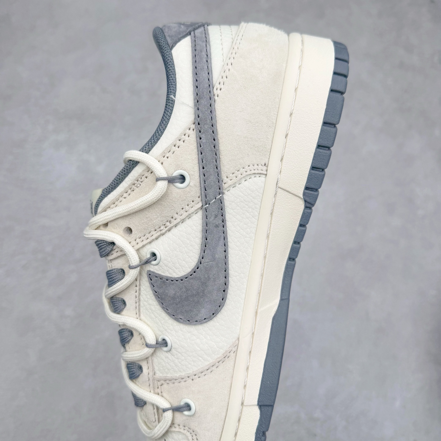 图片[7]-NK Dunk Low 定制配色 DM6868-093 大厂出品 极力推荐 原装头层材料 独家版型蒸餾加工帶來的是更好的视觉和脚感体验大厂纯原品质出货 清洁度 电绣工艺 皮料切割干净无任何毛边 细节完美 实拍调校N版已经零色差零失真 百分百还原实物色彩所见即所得 不存在货不对板色差等低级问题 选购参考实物拍摄 不混卖不参货 只用心做好货严格选品 承诺混一赔十 尺码：36 36.5 37.5 38 38.5 39 40 40.5 41 42 42.5 43 44 44.5 45-选品中心