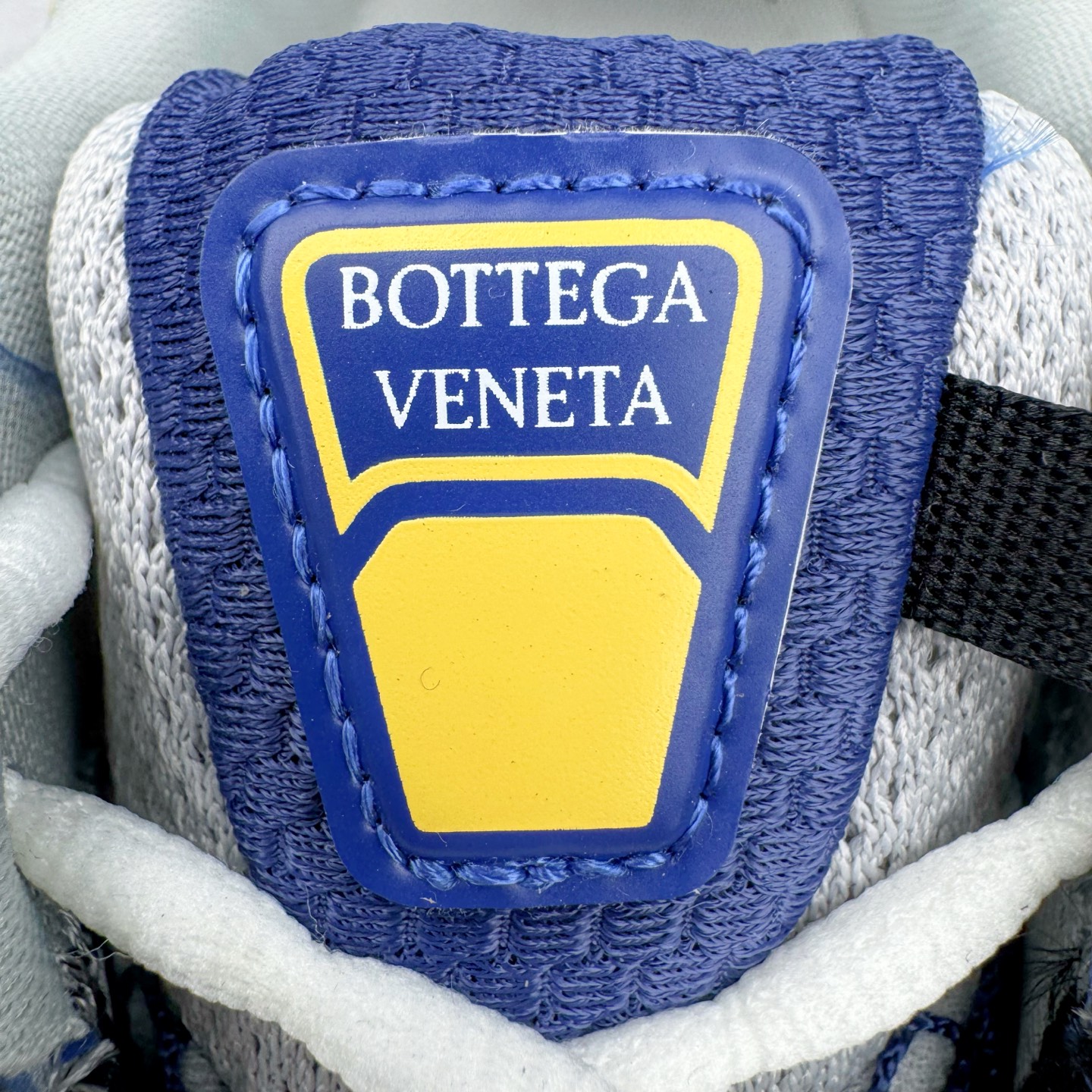 图片[13]-＃GD广顶 BOTTEGA VENETA Orbit Runner BV葆蝶家时尚休闲王一博同款老爹鞋运动鞋 原版开发 一比一打造 相似度百分之99以上 市场一梯队级别品质 区别市场任何标文顶级品质版本 采用轻质科技网布面料 搭配几何图案设计橡胶外底 王炸系列 高版本 认准套包工艺 实际增高很多哦 还是一样显腿细非常nice 耐玩耐造 对标对版 套包鞋工艺 认准高版本 大底选用拼色TPU大底 配置原版包装 尺码：35 36 37 38 39 40 41 42 43 44 45-选品中心