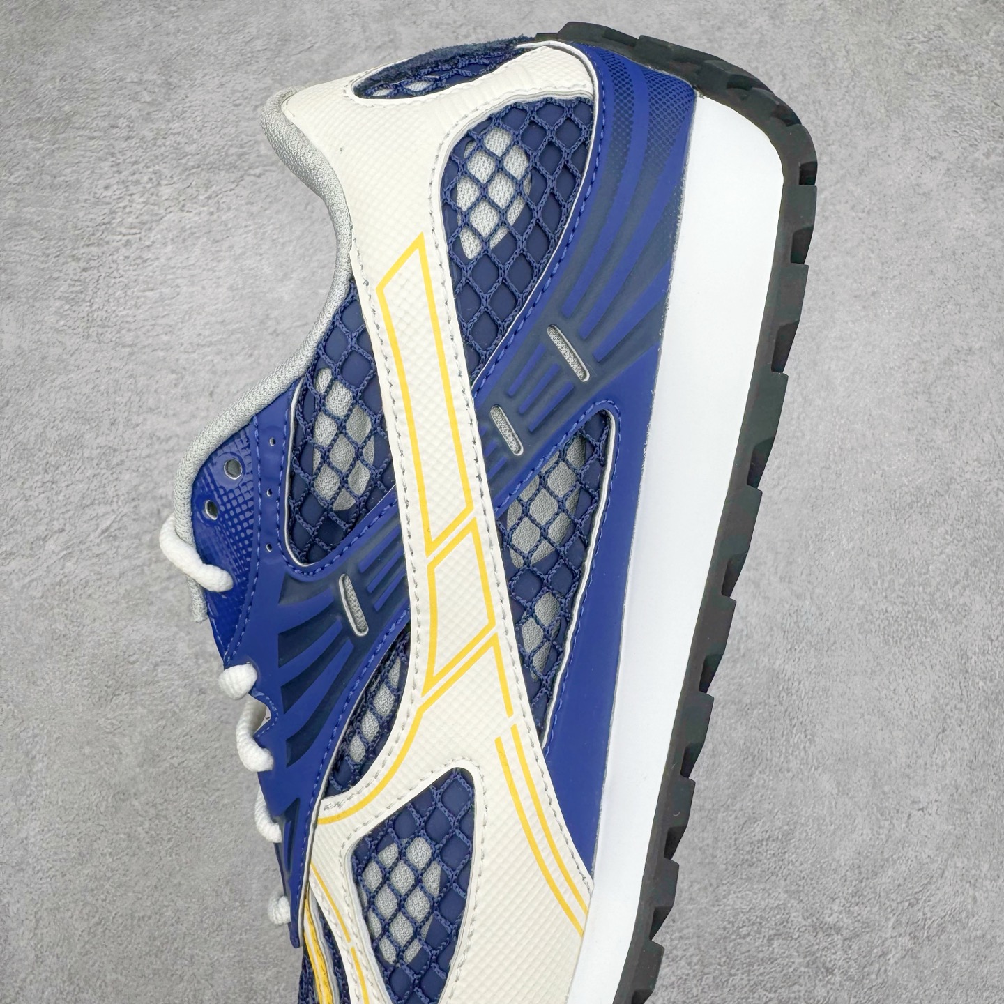 图片[7]-＃GD广顶 BOTTEGA VENETA Orbit Runner BV葆蝶家时尚休闲王一博同款老爹鞋运动鞋 原版开发 一比一打造 相似度百分之99以上 市场一梯队级别品质 区别市场任何标文顶级品质版本 采用轻质科技网布面料 搭配几何图案设计橡胶外底 王炸系列 高版本 认准套包工艺 实际增高很多哦 还是一样显腿细非常nice 耐玩耐造 对标对版 套包鞋工艺 认准高版本 大底选用拼色TPU大底 配置原版包装 尺码：35 36 37 38 39 40 41 42 43 44 45-选品中心