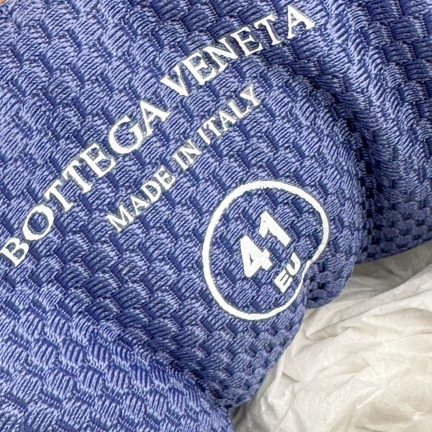 图片[11]-＃GD广顶 BOTTEGA VENETA Orbit Runner BV葆蝶家时尚休闲王一博同款老爹鞋运动鞋 原版开发 一比一打造 相似度百分之99以上 市场一梯队级别品质 区别市场任何标文顶级品质版本 采用轻质科技网布面料 搭配几何图案设计橡胶外底 王炸系列 高版本 认准套包工艺 实际增高很多哦 还是一样显腿细非常nice 耐玩耐造 对标对版 套包鞋工艺 认准高版本 大底选用拼色TPU大底 配置原版包装 尺码：35 36 37 38 39 40 41 42 43 44 45-选品中心
