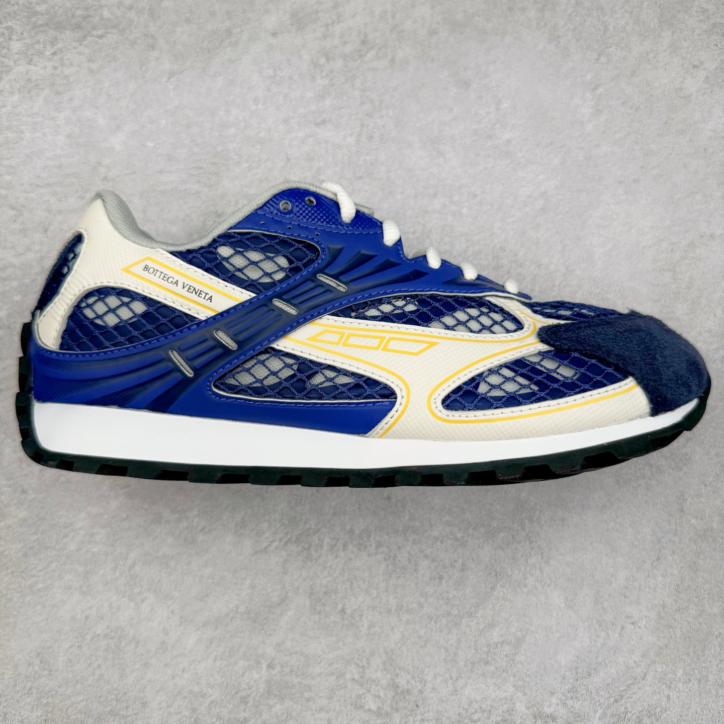 ＃GD广顶 BOTTEGA VENETA Orbit Runner BV葆蝶家时尚休闲王一博同款老爹鞋运动鞋 原版开发 一比一打造 相似度百分之99以上 市场一梯队级别品质 区别市场任何标文顶级品质版本 采用轻质科技网布面料 搭配几何图案设计橡胶外底 王炸系列 高版本 认准套包工艺 实际增高很多哦 还是一样显腿细非常nice 耐玩耐造 对标对版 套包鞋工艺 认准高版本 大底选用拼色TPU大底 配置原版包装 尺码：35 36 37 38 39 40 41 42 43 44 45-选品中心