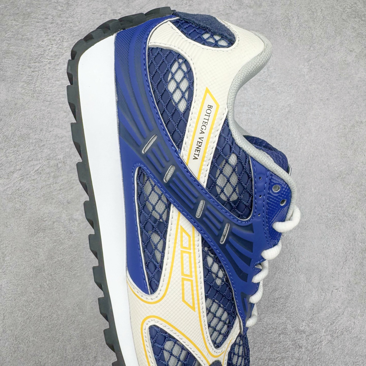 图片[6]-＃GD广顶 BOTTEGA VENETA Orbit Runner BV葆蝶家时尚休闲王一博同款老爹鞋运动鞋 原版开发 一比一打造 相似度百分之99以上 市场一梯队级别品质 区别市场任何标文顶级品质版本 采用轻质科技网布面料 搭配几何图案设计橡胶外底 王炸系列 高版本 认准套包工艺 实际增高很多哦 还是一样显腿细非常nice 耐玩耐造 对标对版 套包鞋工艺 认准高版本 大底选用拼色TPU大底 配置原版包装 尺码：35 36 37 38 39 40 41 42 43 44 45-选品中心