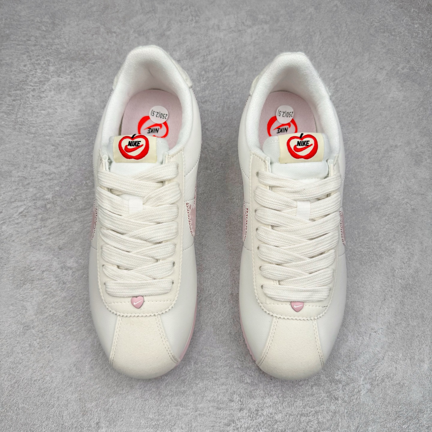 图片[2]-＃JC纯原 NK Classic Cortez Leather 阿甘复古初代皮革慢跑鞋 HV6012-161 实体平台指令订单 全套原纸板楦头开发 原厂数据大底磨具 一比一鞋头弧度高度鞋身弧度 细节品控鞋型随意对比 正确烫金高频细节 公司级标准检验QC 区分市面一切版本 完美复刻阿甘复古鞋型 尺码：35.5 36 36.5 37.5 38 38.5 39 40 40.5 41 42 42.5 43 44 45-选品中心