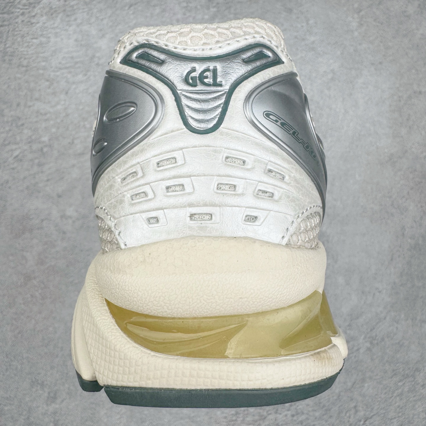 图片[8]-＃ZC总裁 Asics Gel-Kayano K14 亚瑟士系列复古舒适织物合成革减震防滑耐磨低帮休闲跑步鞋 市场顶级版本 原装纸板楦头开发 独家私模五层组合大底 原厂定制缓震硅胶加持 原盒原配 官方四联吊牌 一比一同步原鞋工艺和用料 鞋面原厂“三明治”多层网布 区别其他同价版本 鞋垫采用原厂OrthoLite欧索莱材质 非普通海玻璃鞋垫 后跟一样采用了GEL缓震胶 整体系列设计非常的科技感 锻炼跑步的同时让你一样时尚百搭 尺码：36 37 37.5 38 39 39.5 40 40.5 41.5 42 42.5 43.5 44 44.5 45 46-选品中心